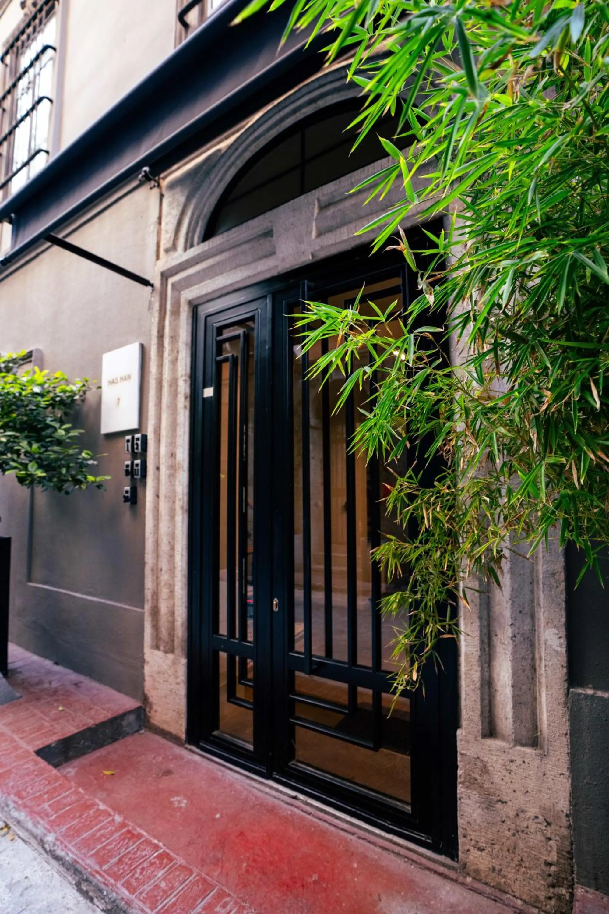 Property building in DeCamondo Residence