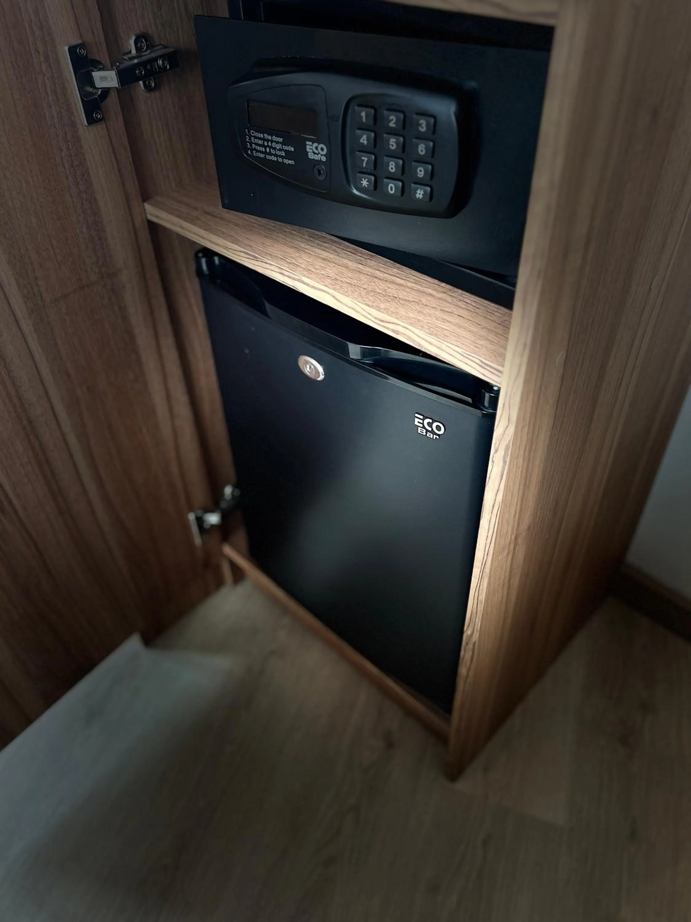 minibar in Beneste Villa Flamenca Hotel