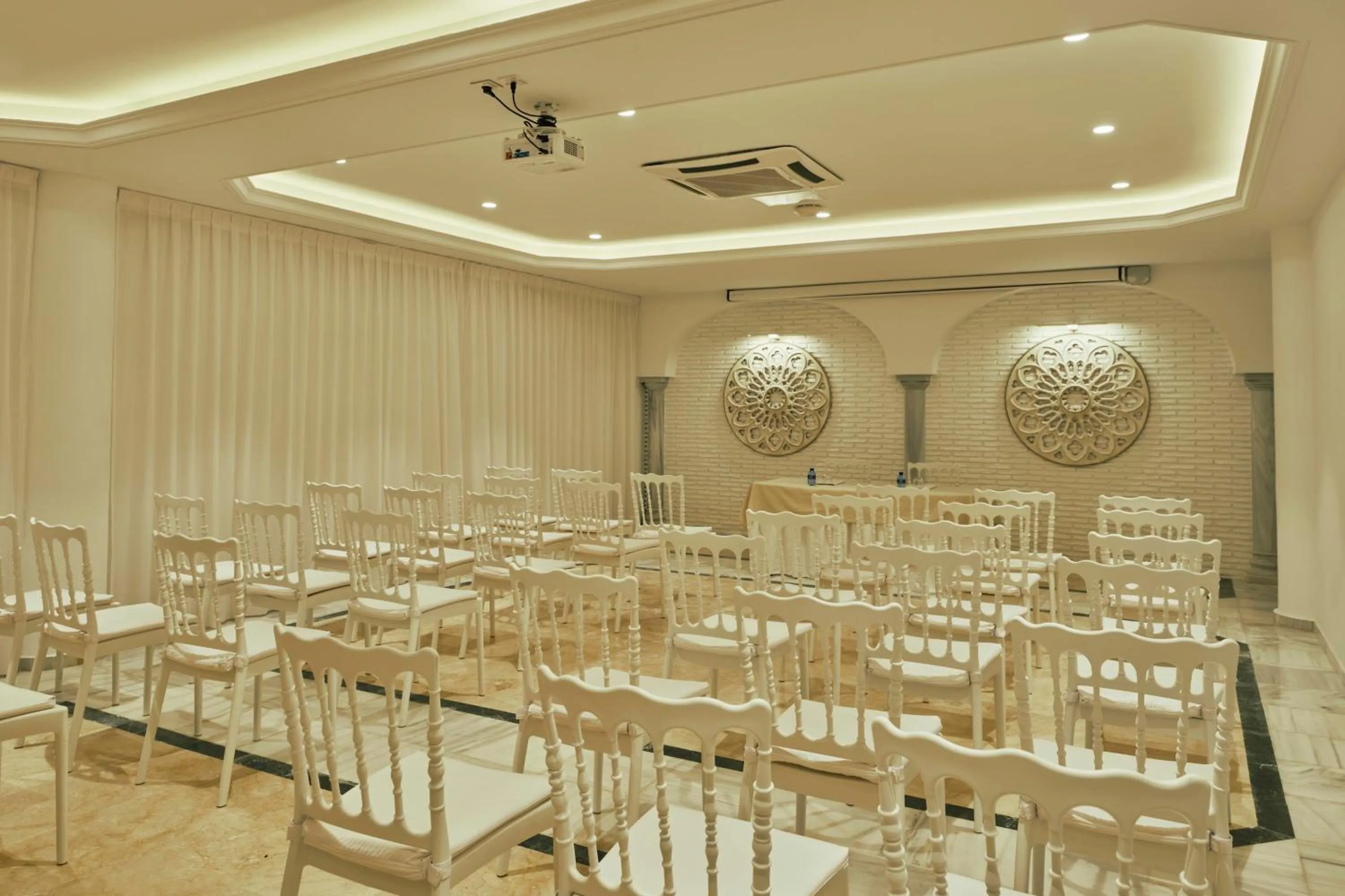 Meeting/conference room in Beneste Villa Flamenca Hotel