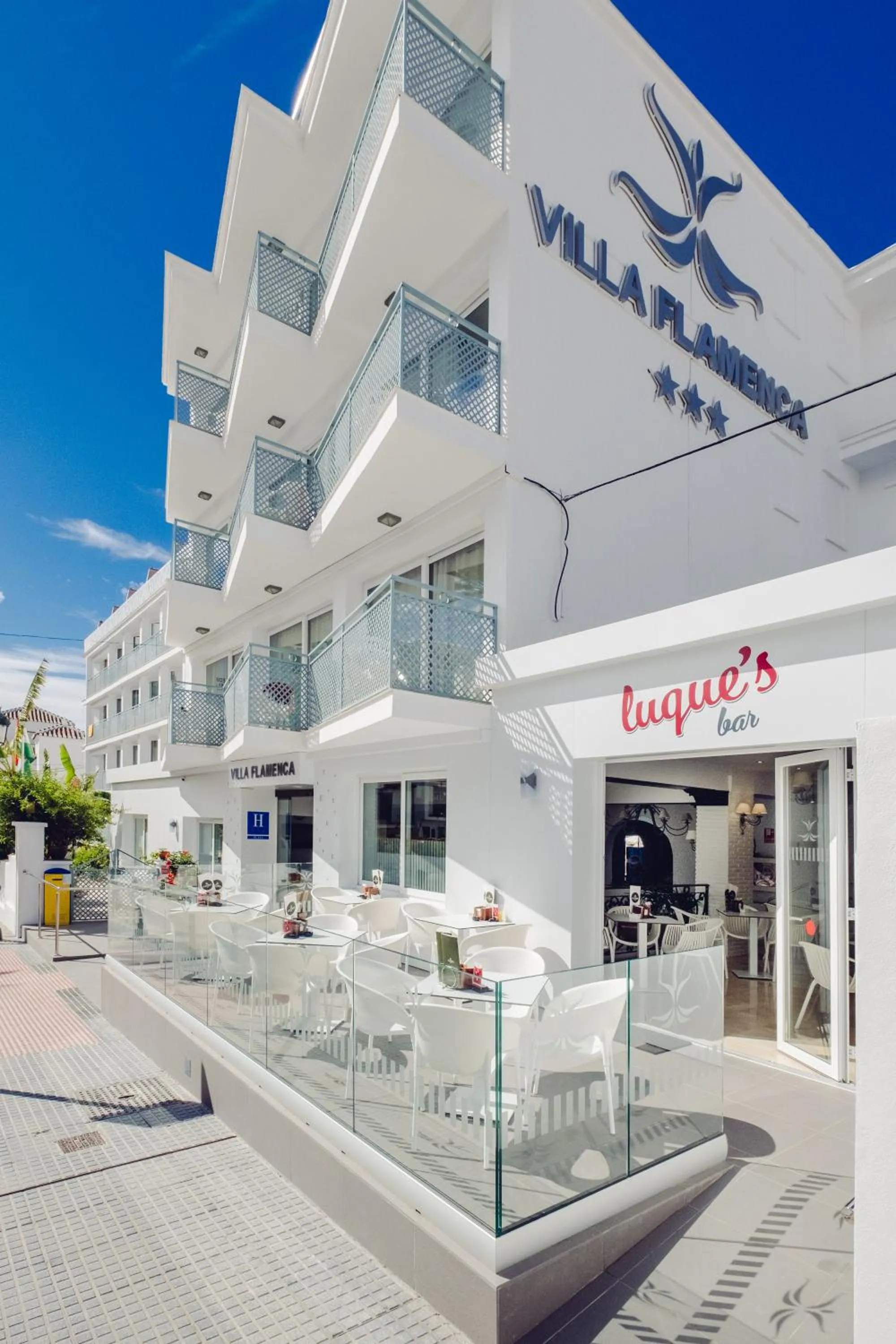 Property building in Hotel Villa Flamenca