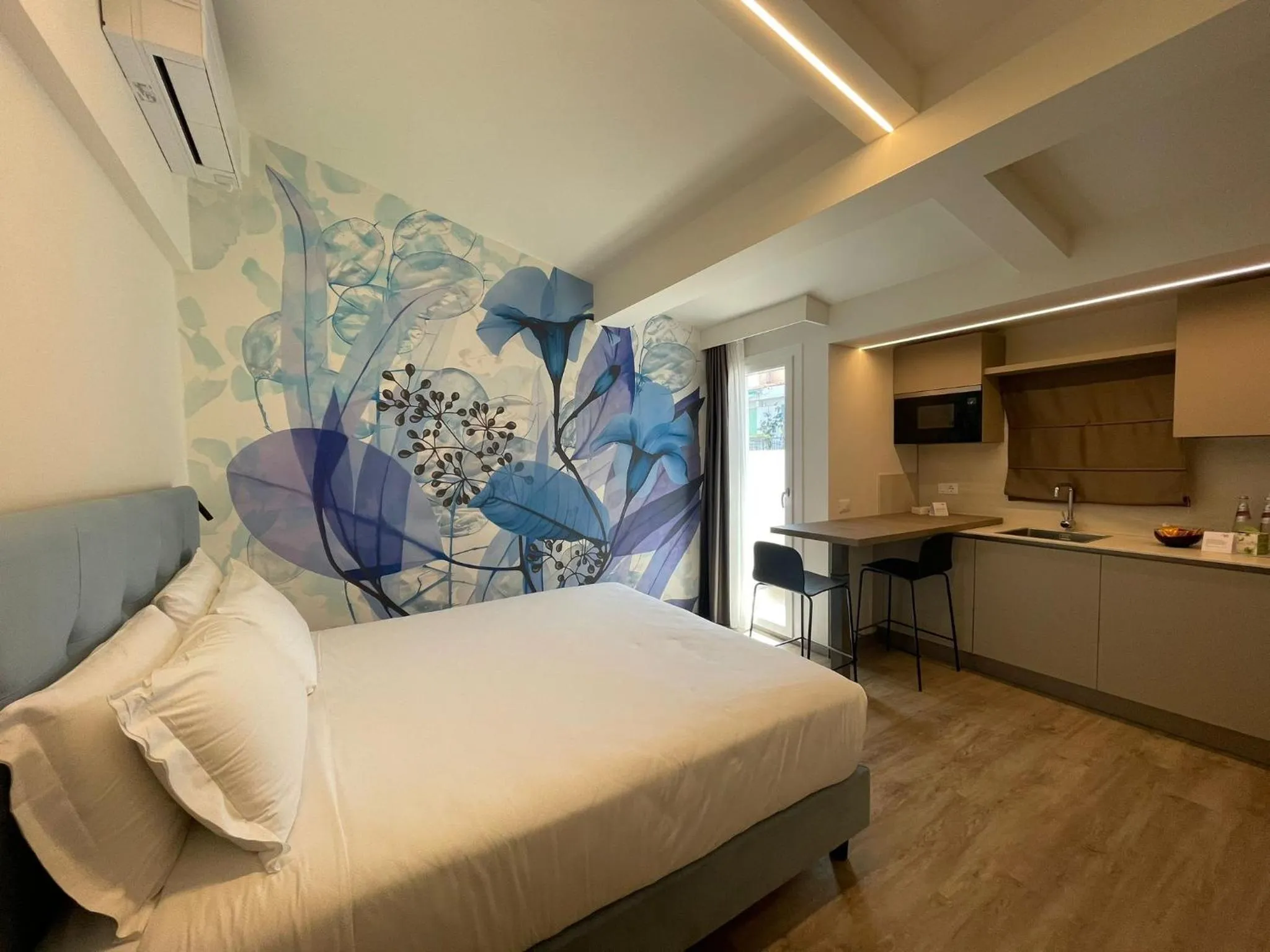 Bedroom, Bed in Vi Suites