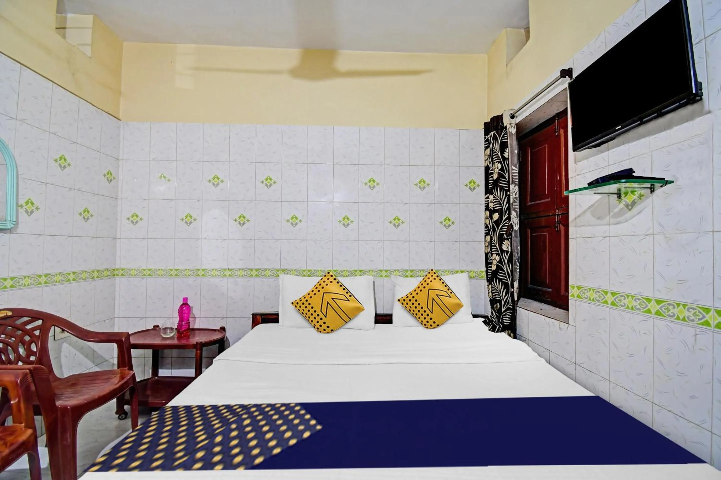 Bedroom, Bed in Hotel O Bikram Lodge