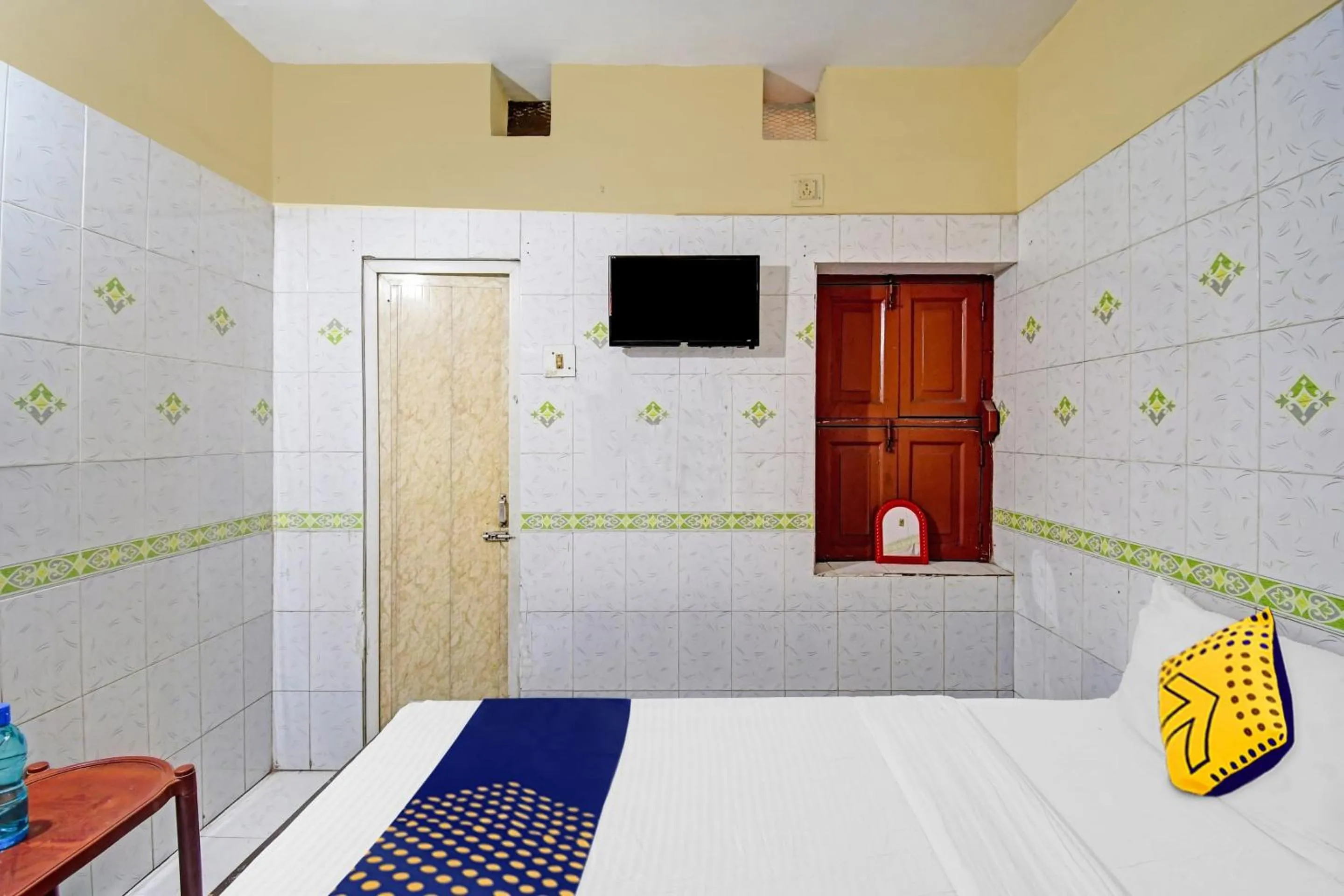 Bedroom, Bed in Hotel O Bikram Lodge