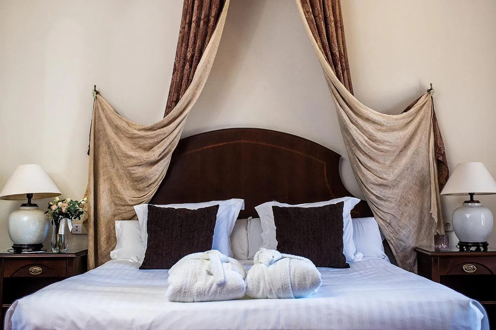 Suite with Terrace in Termes Montbrio Hotel & Spa Suite with Terrace in Termes Montbrio Hotel & Spa