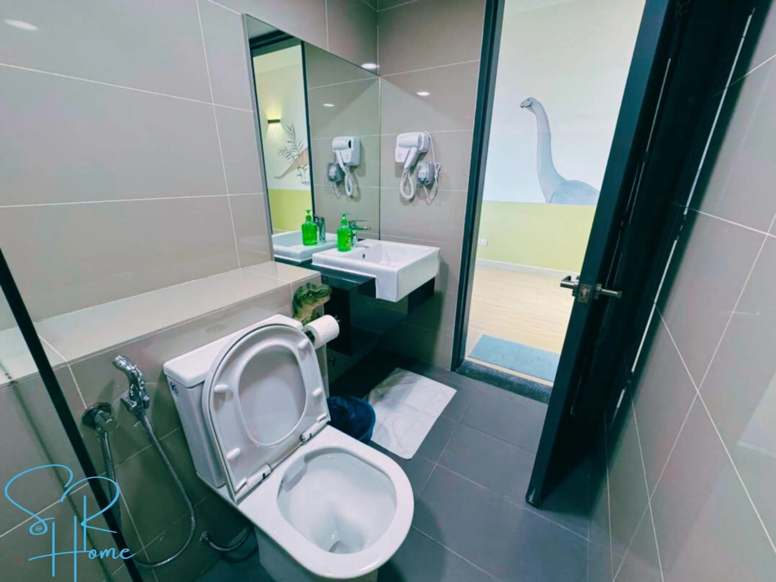 Toilet in Sunway GRID by SR Home