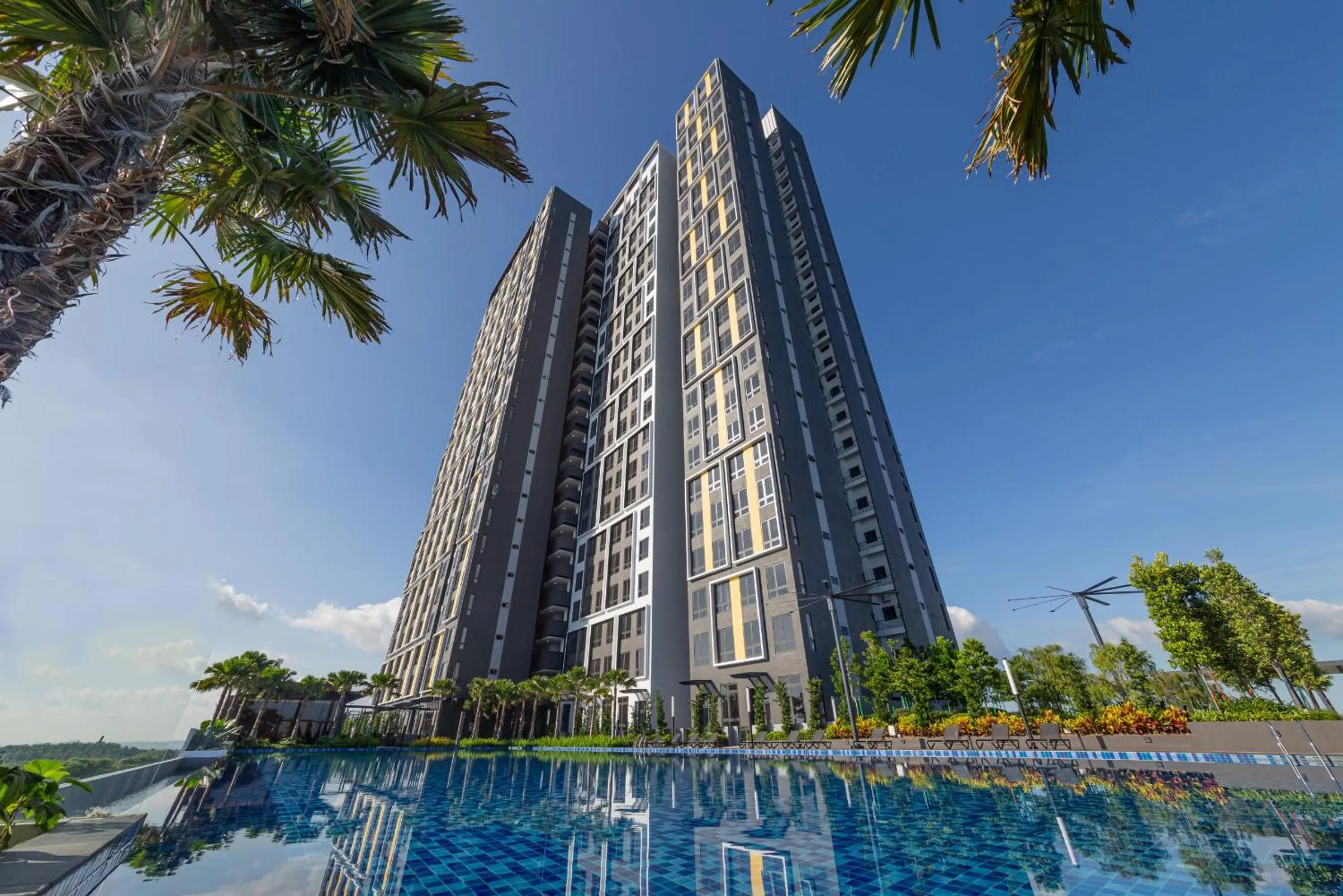 Property building in Sunway GRID by SR Home