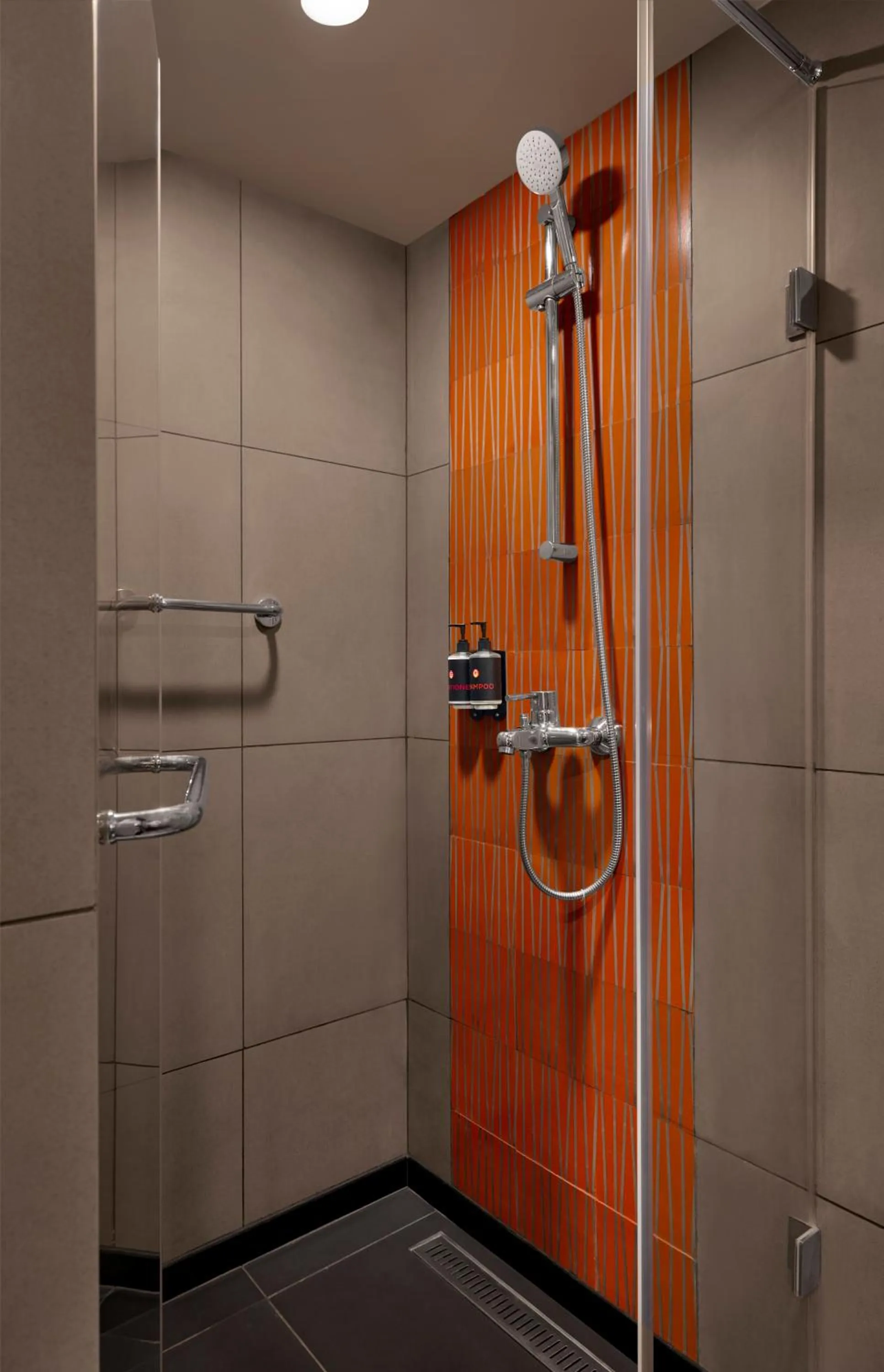 Shower in Ginger Chennai OMR