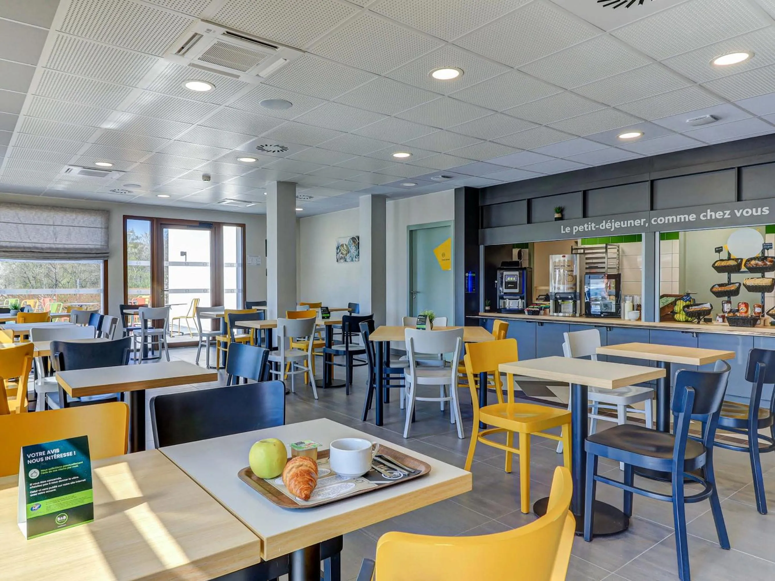 Breakfast in B&B HOTEL Le Creusot Montchanin