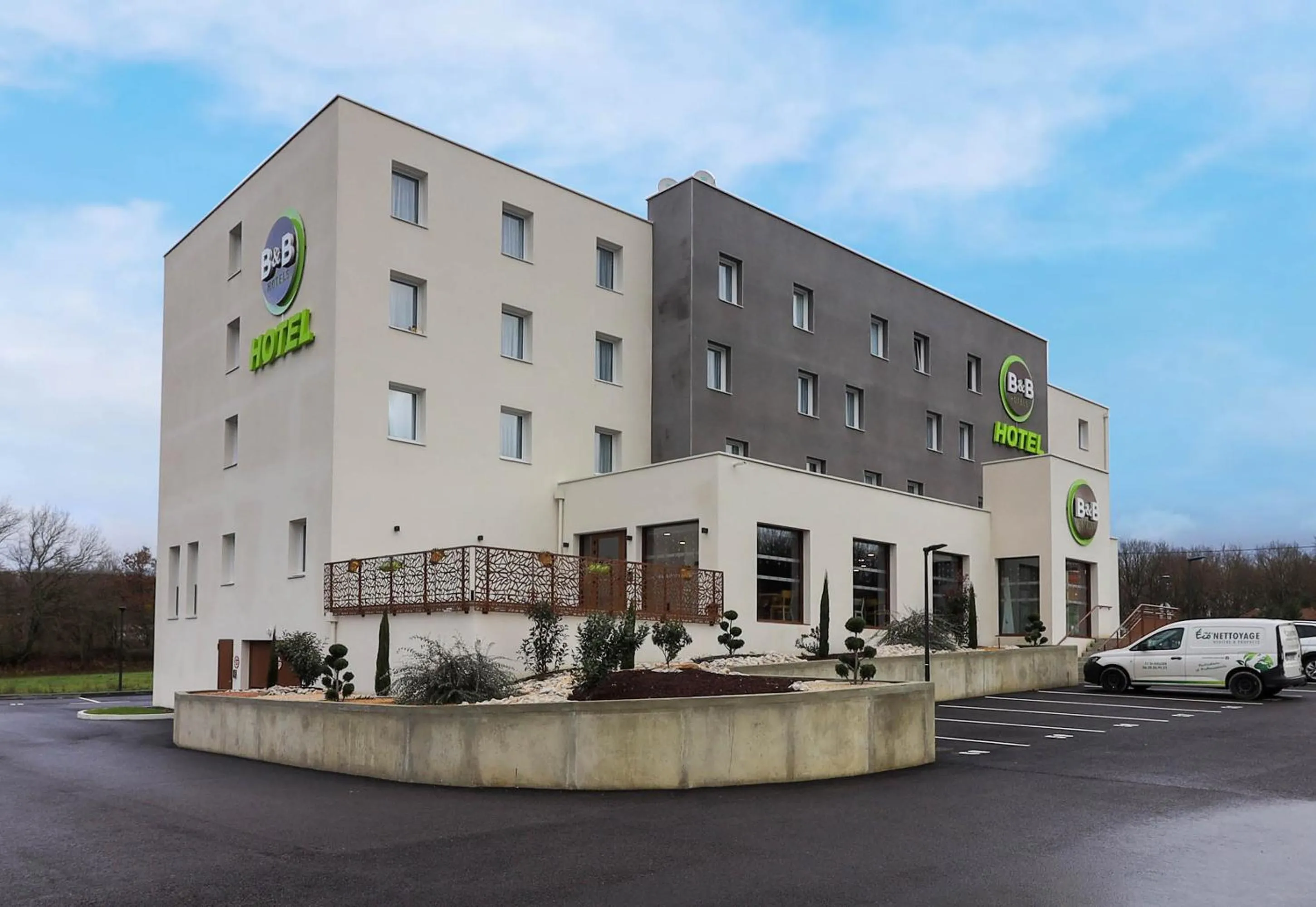 Property building in B&B HOTEL Le Creusot Montchanin