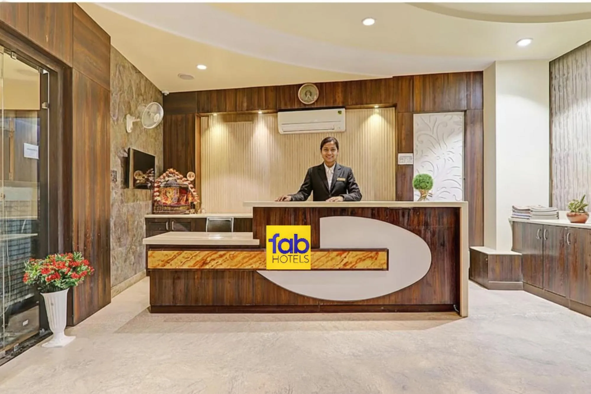 Lobby or reception in FabHotel Sam Inn