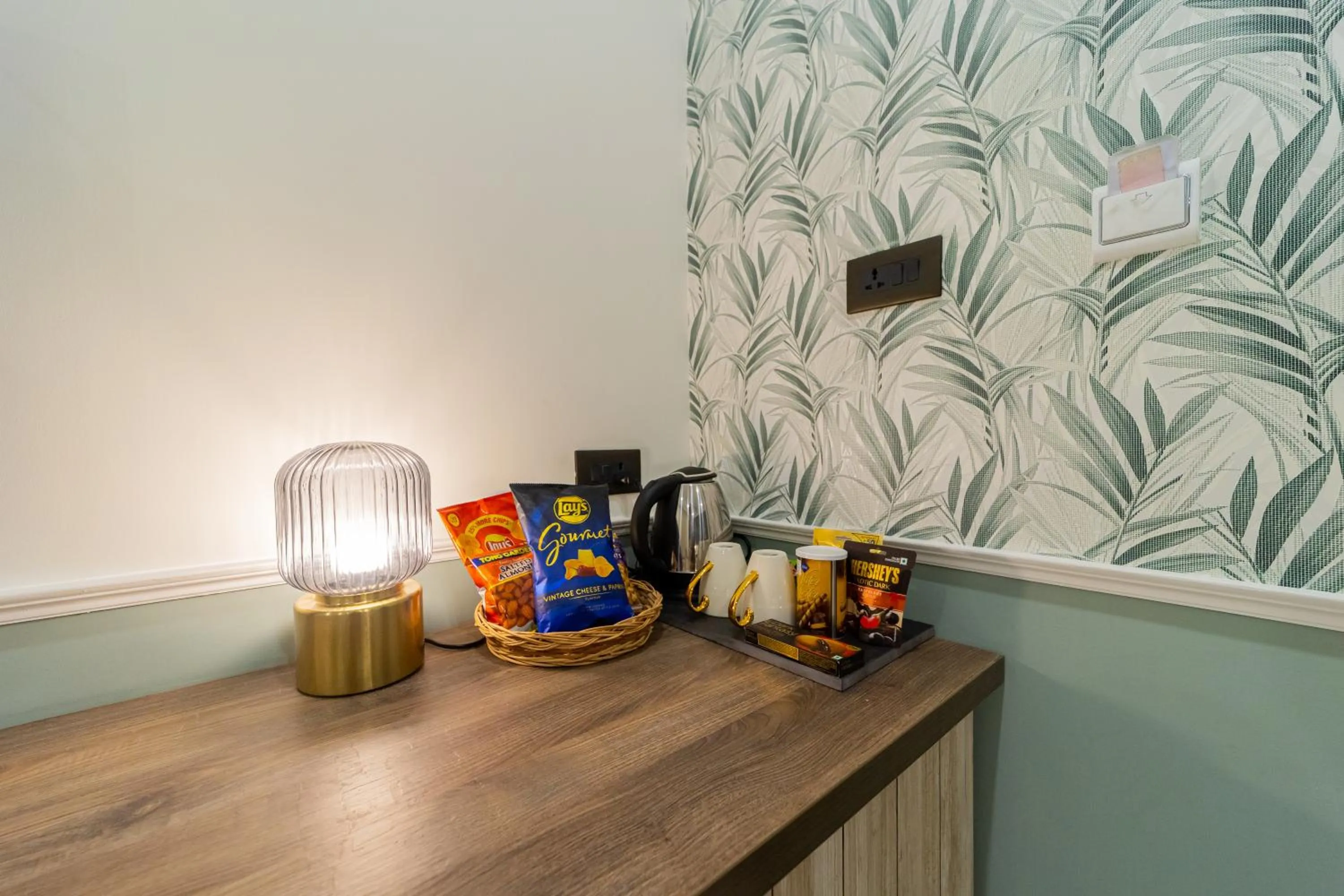 Coffee/tea facilities in De Fleur Hotel