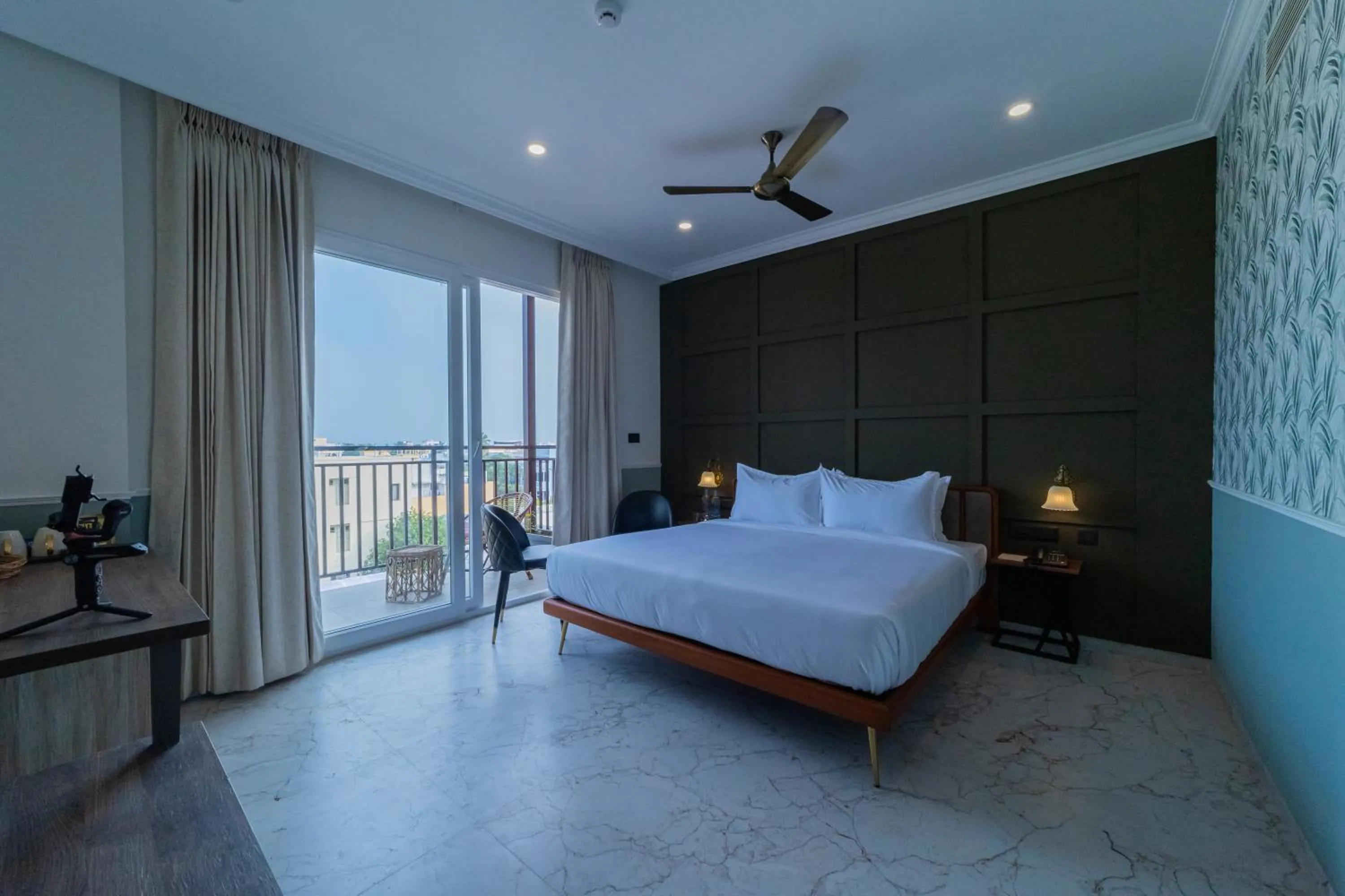 Bedroom, Bed in De Fleur Hotel