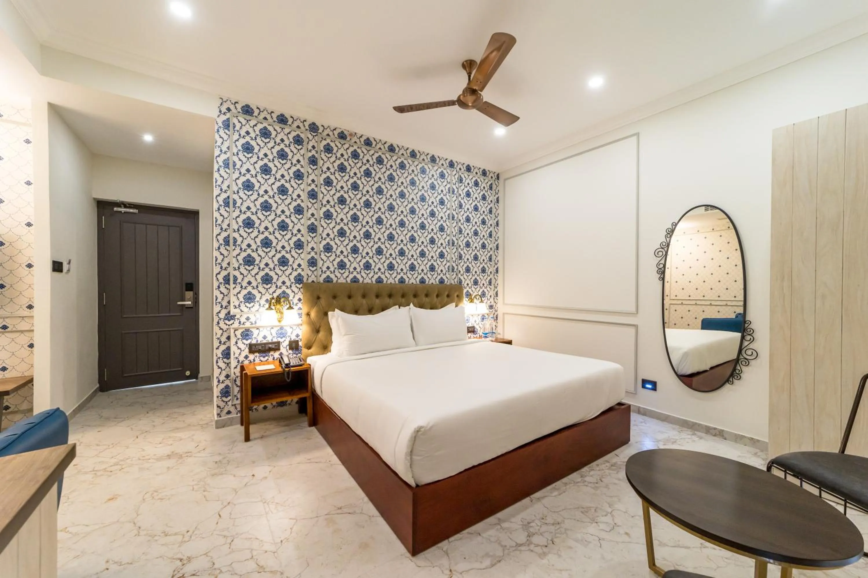 Bed in De Fleur Hotel