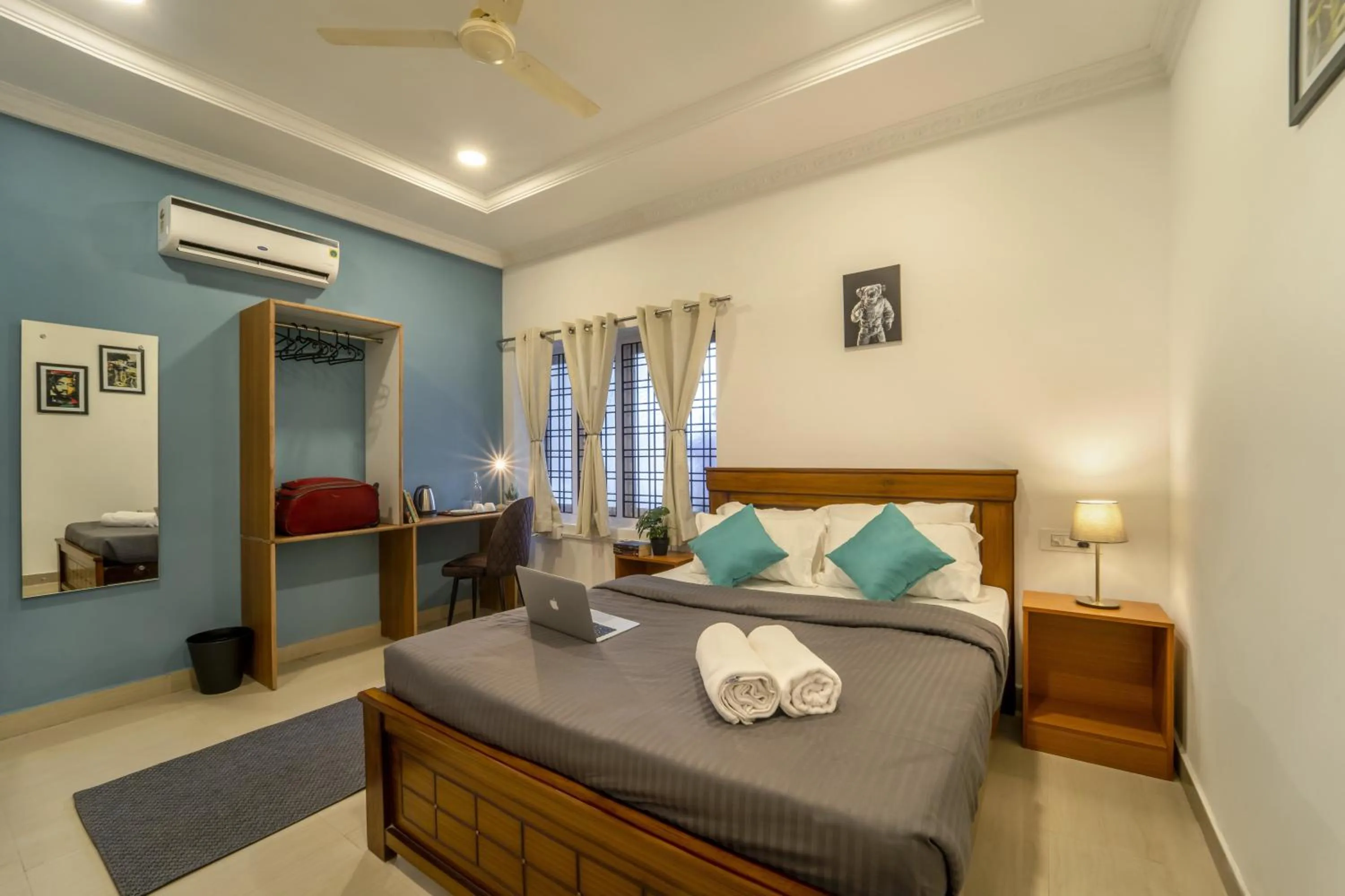 Bedroom, Bed in Zostel Hyderabad