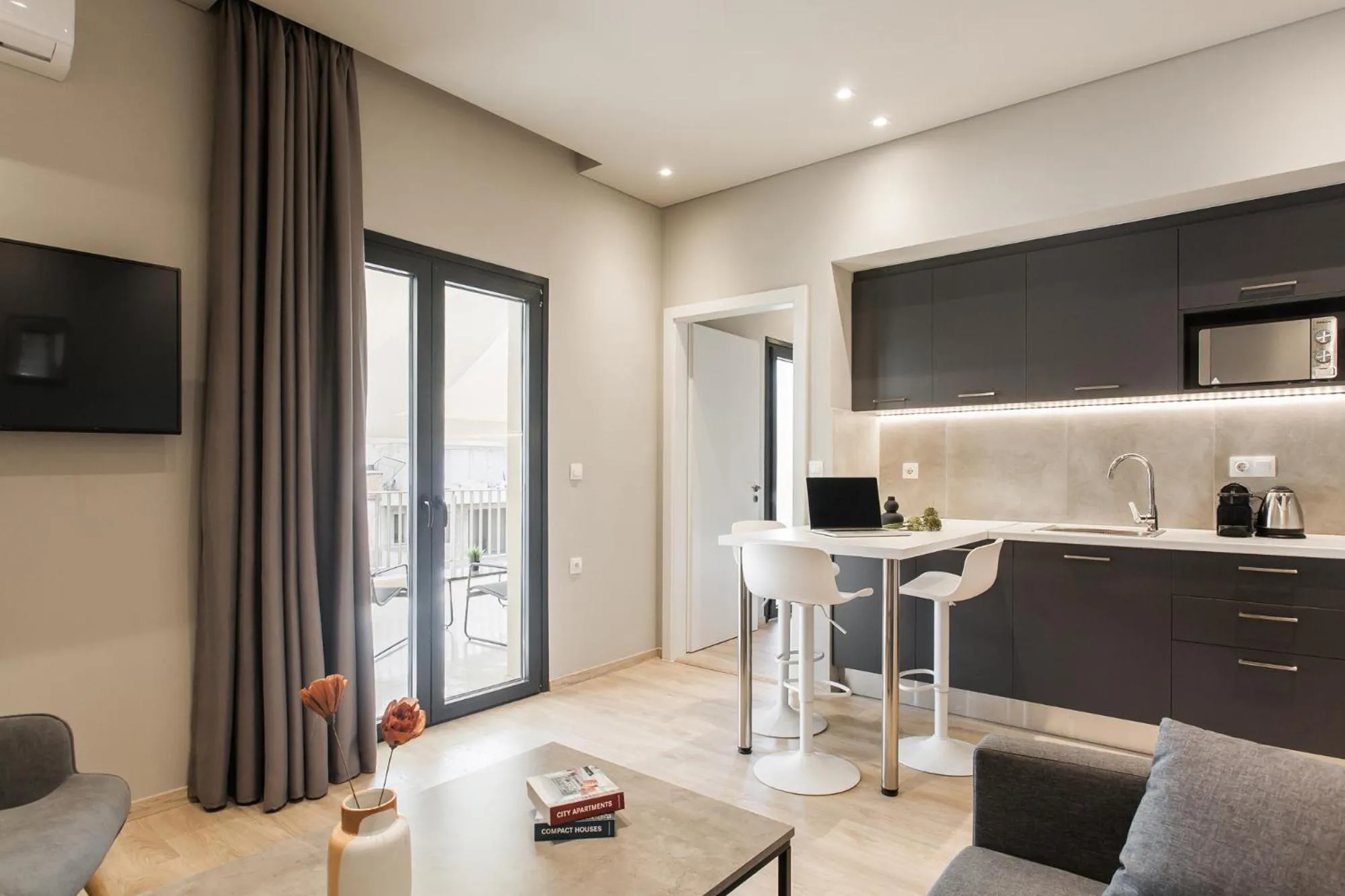 TV and multimedia in WYZ Piraeus