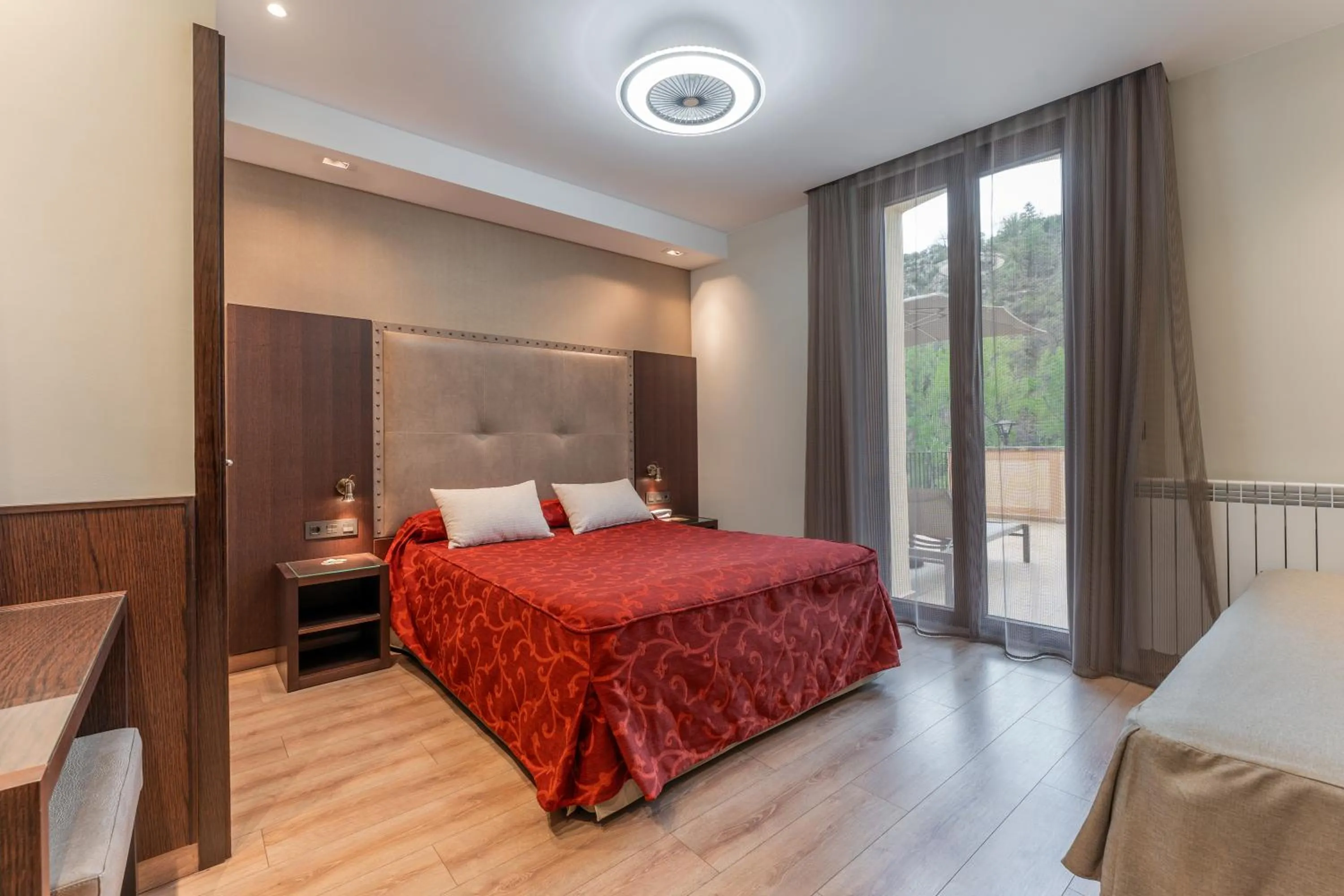 Bedroom, Bed in Hotel de La Trucha