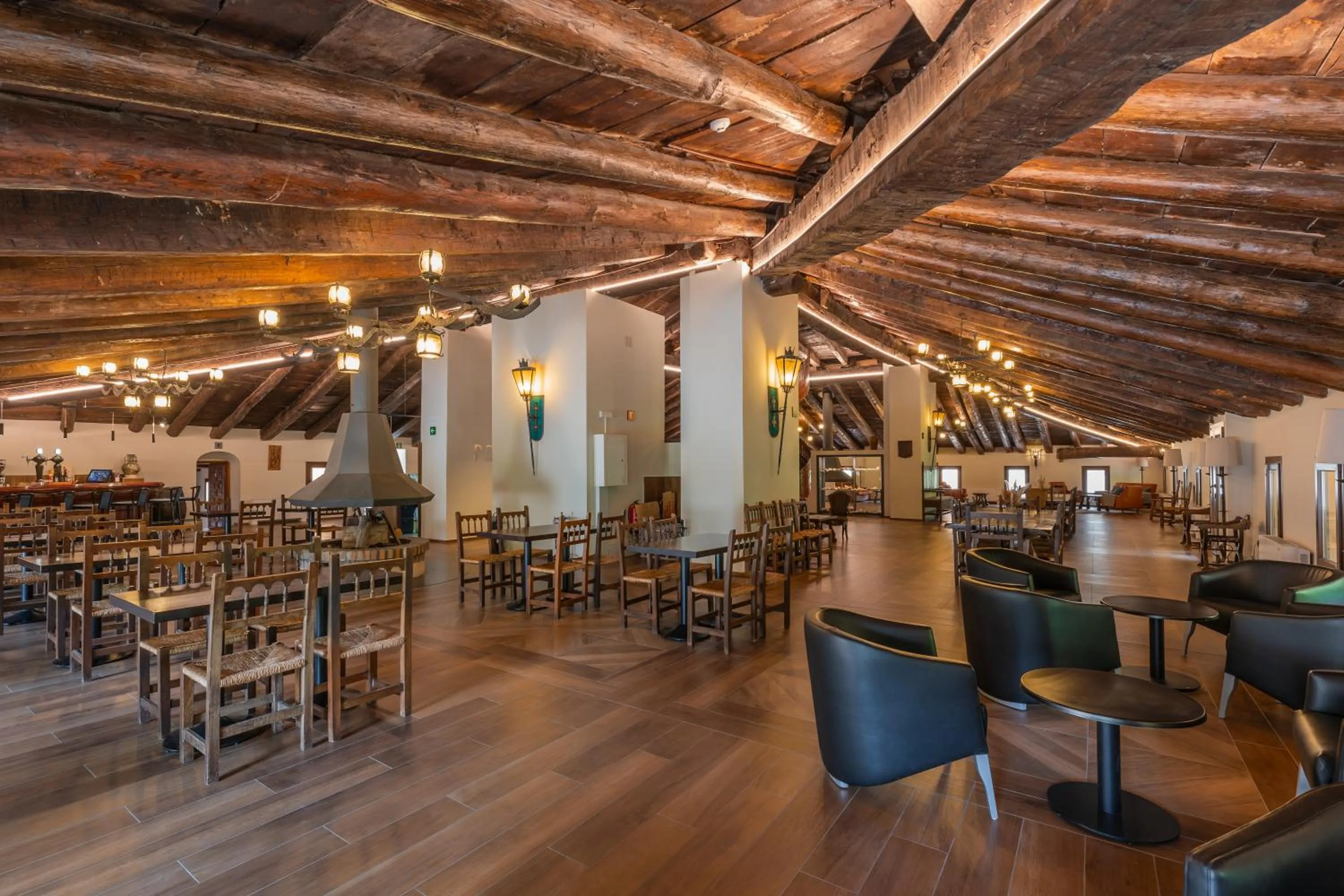 Lounge or bar in Hotel de La Trucha