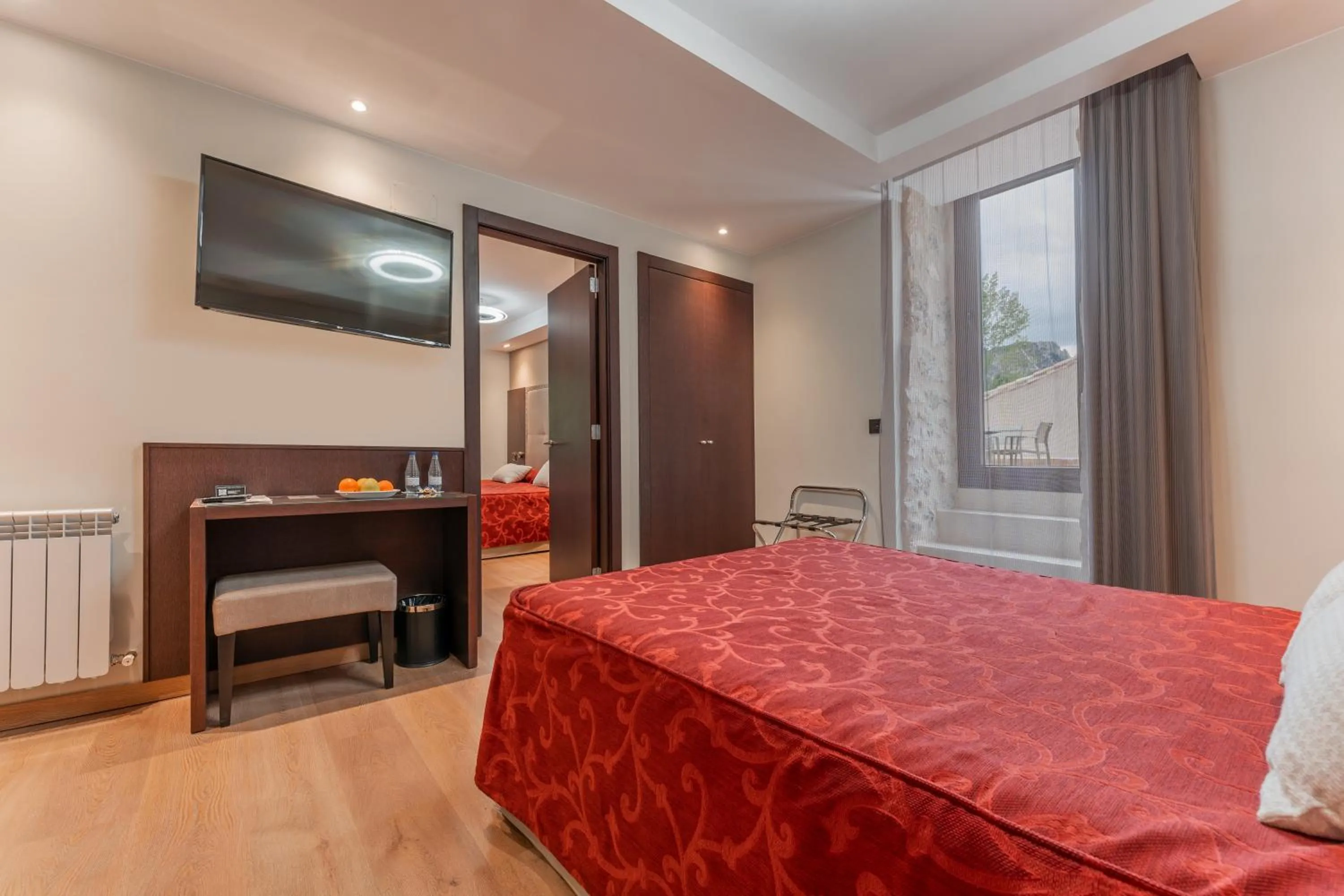 Bedroom, Bed in Hotel de La Trucha