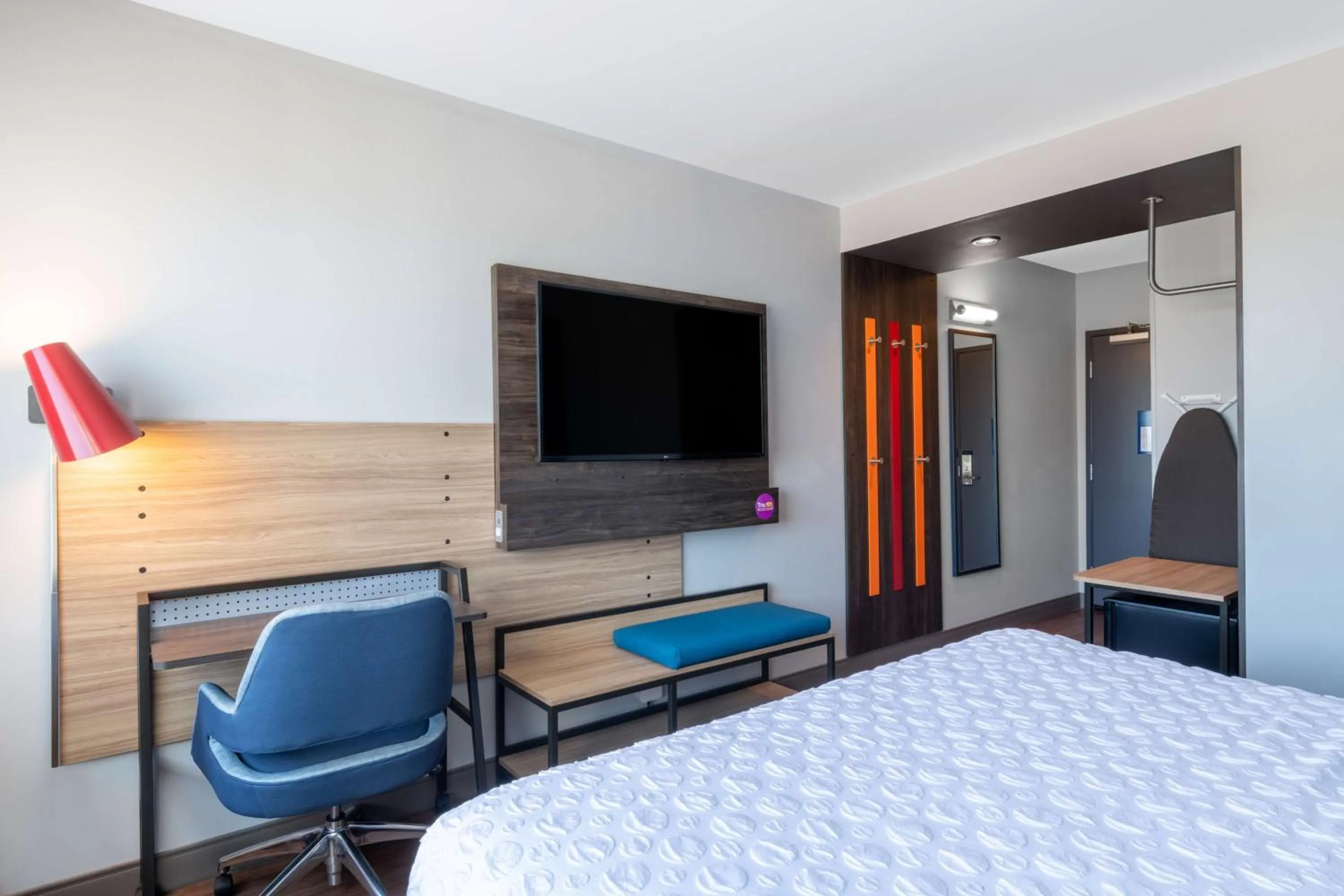 Bedroom, Bed in Tru By Hilton Fayetteville Fort Bragg