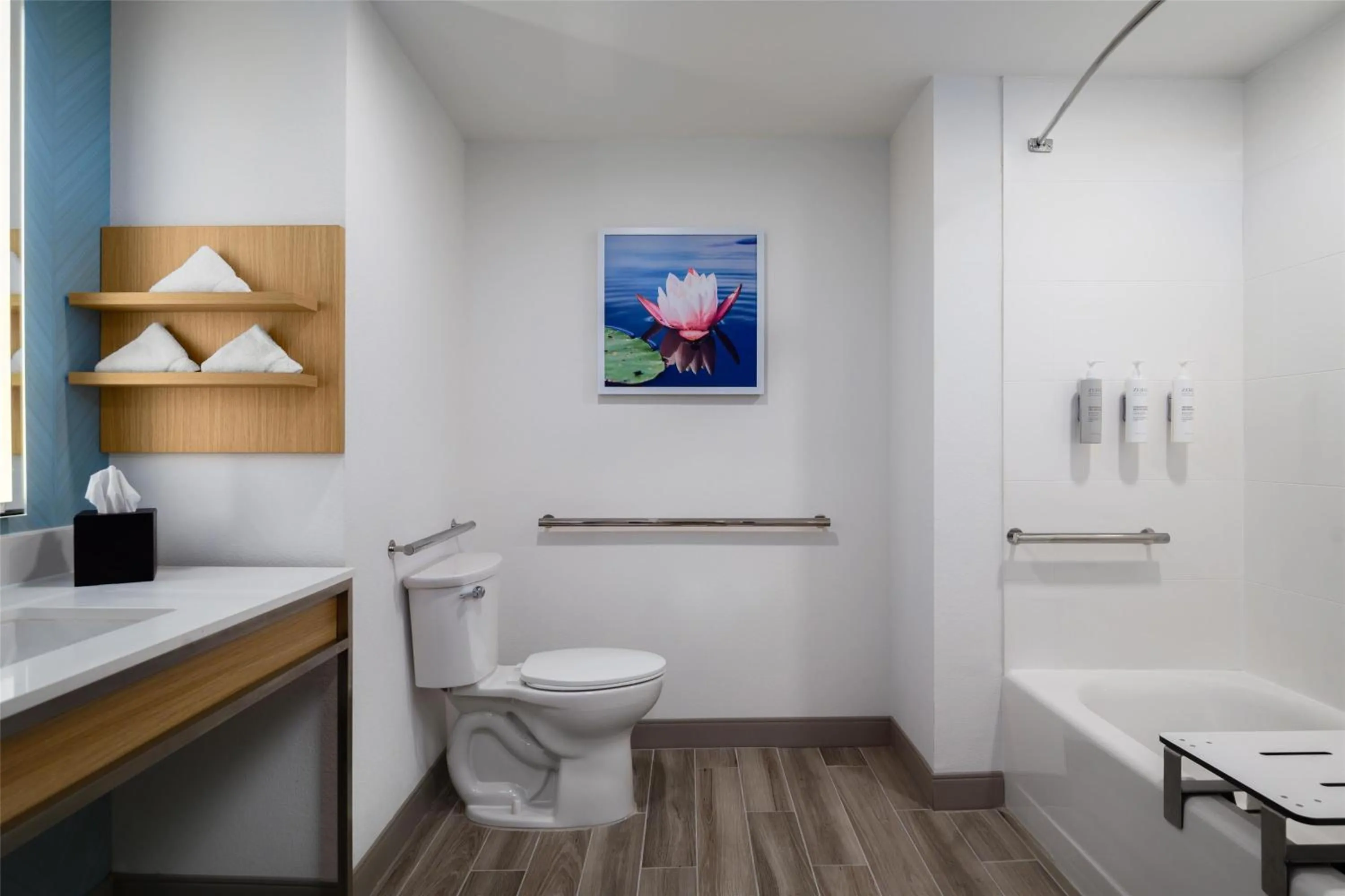 Bathroom in Hilton Garden Inn Orlando I-4 Millenia Blvd Mall