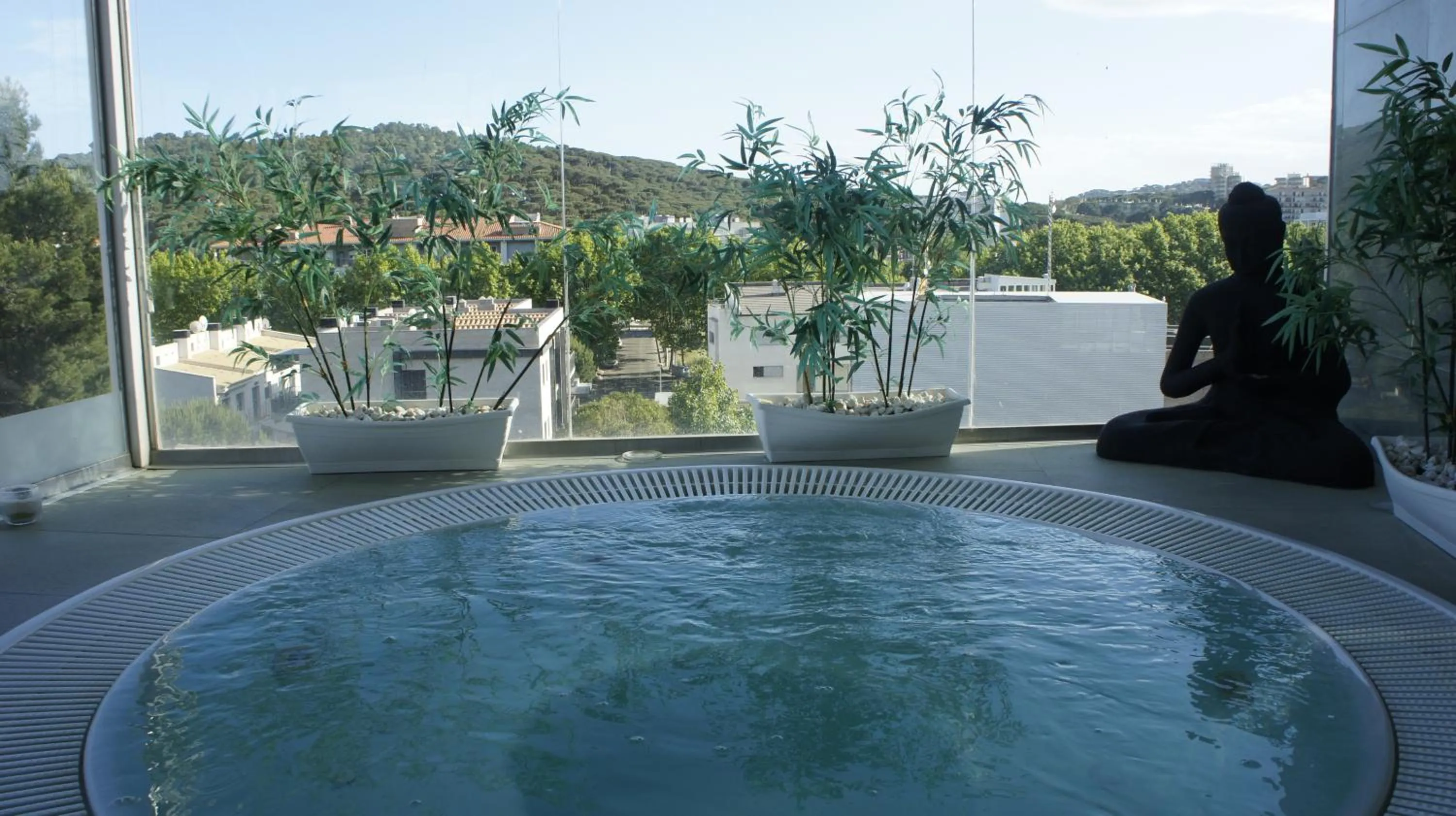 Hot Tub in Hotel Spa Pinar del Mar
