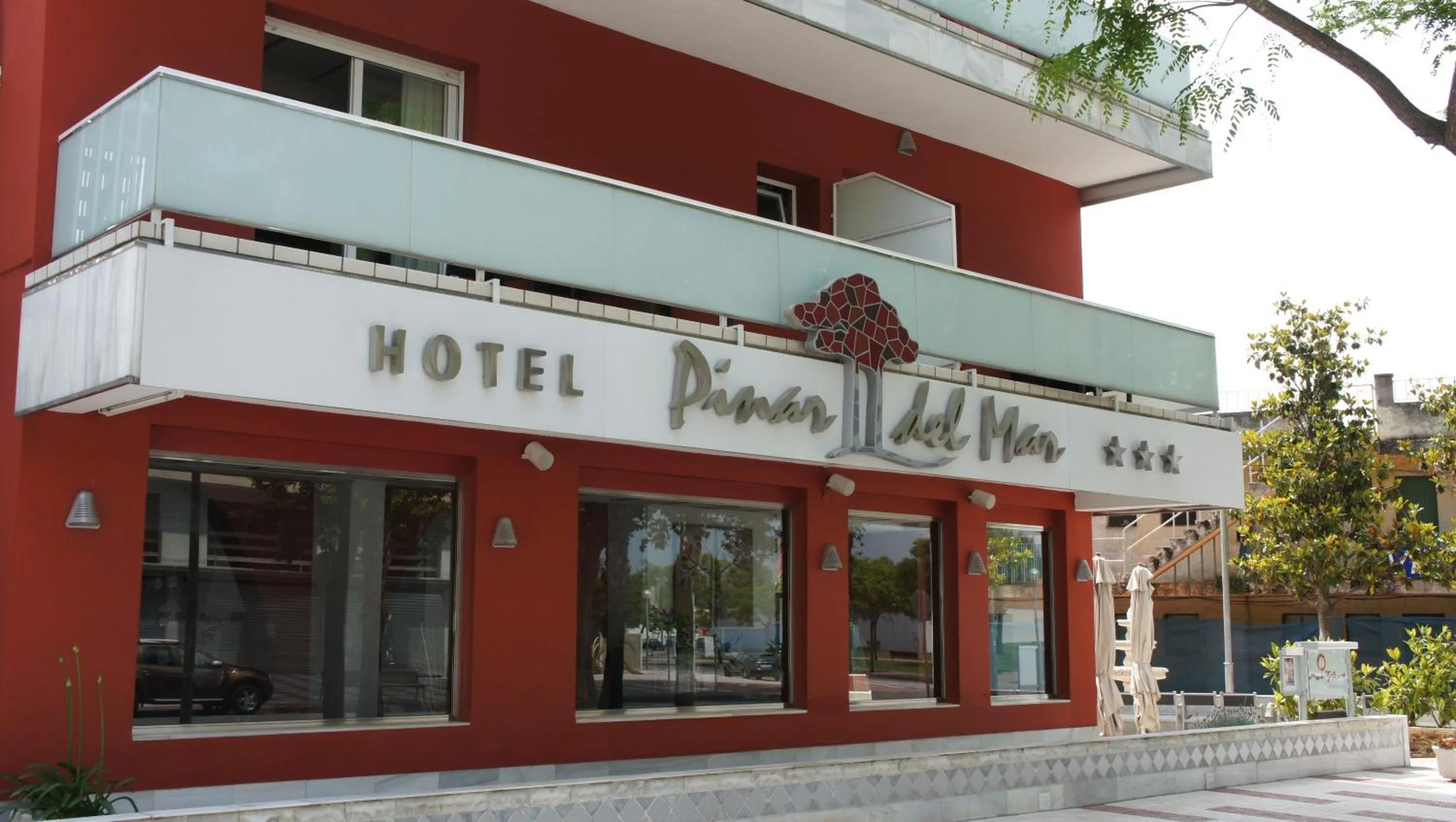 Property building in Hotel Spa Pinar del Mar
