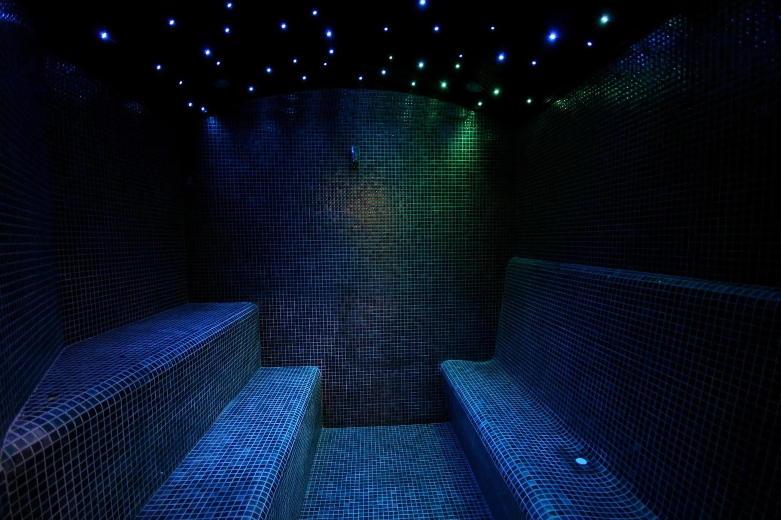 Steam room in Hotel Spa Nanin Playa