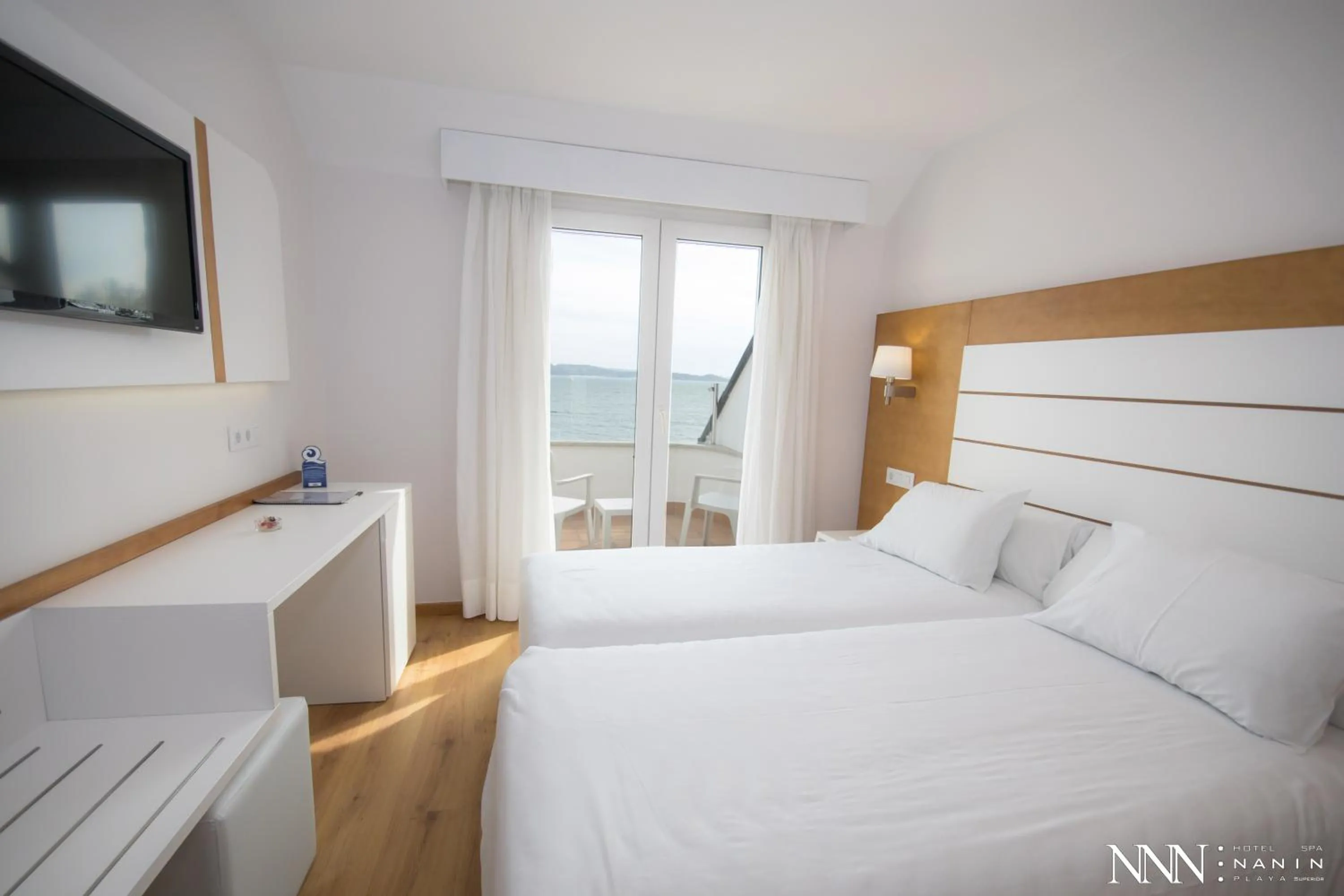 Bed in Hotel Spa Nanin Playa