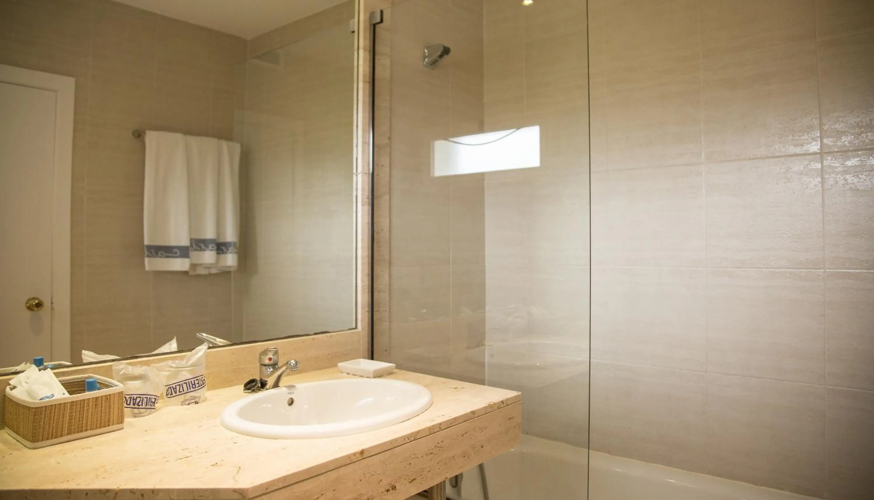 Toilet in Carlos III