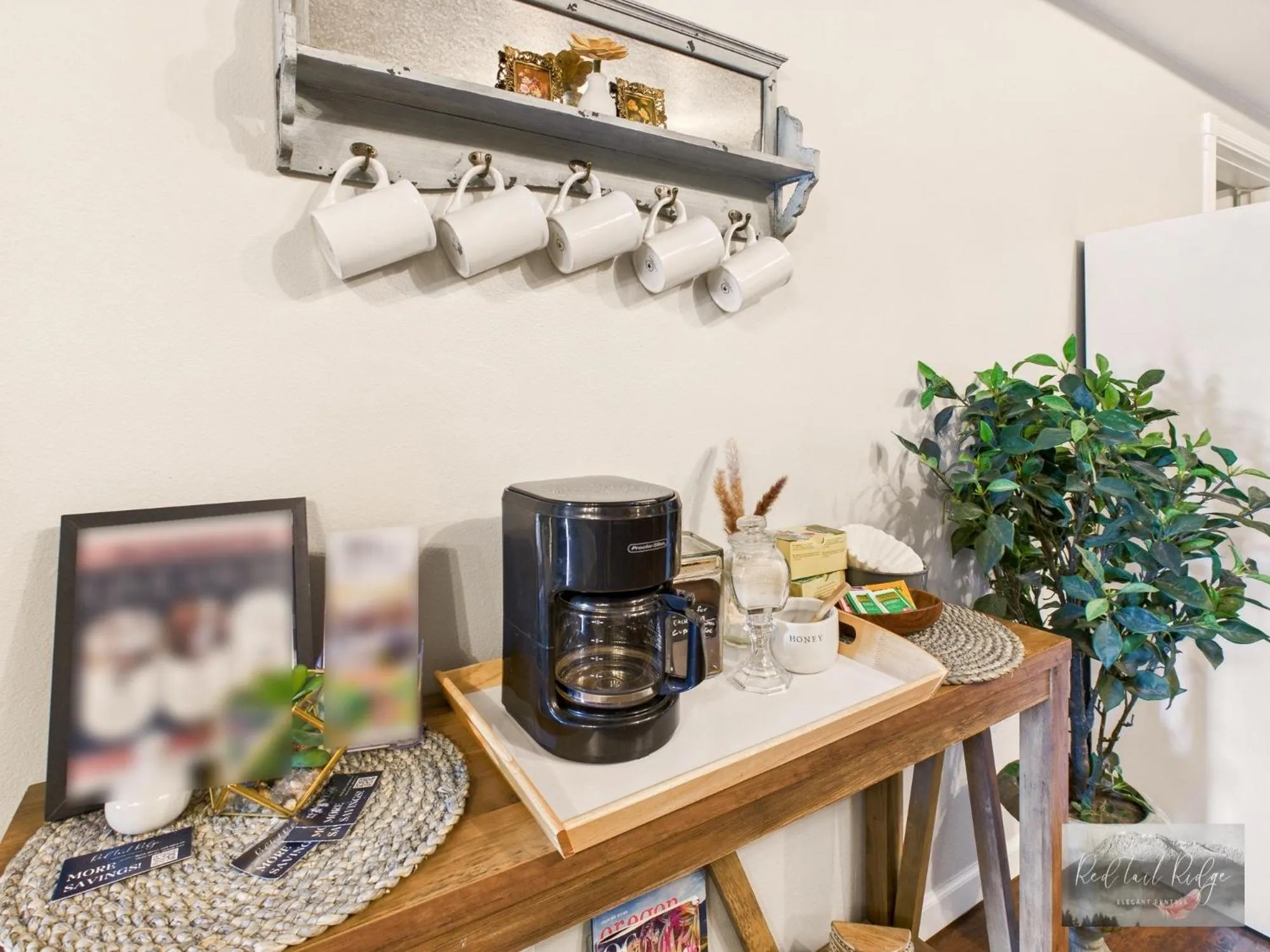 Coffee/tea facilities in Beautiful Country Apartment, AC, Pickleball, Billiards, Playground, Gardens