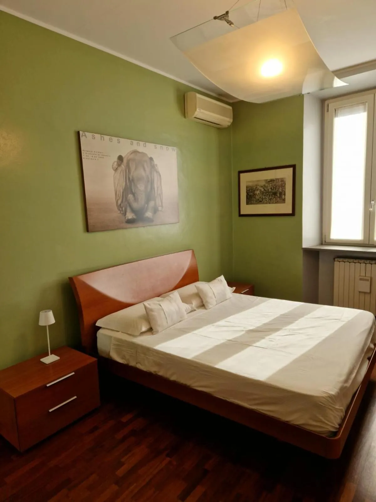 Cozy flat mins walk to Navigli and metro Porta Genova