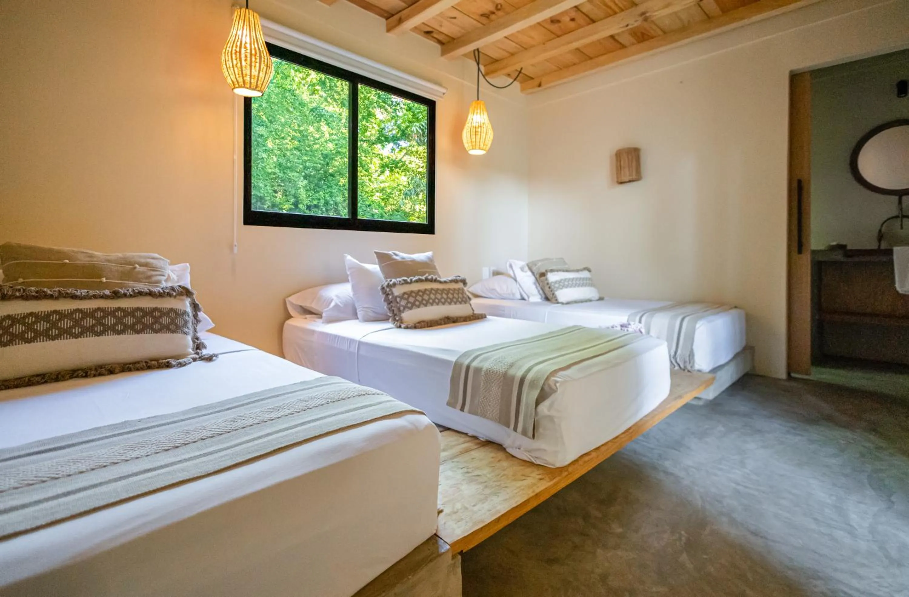 Bedroom, Bed in Raíz Hotel Boutique