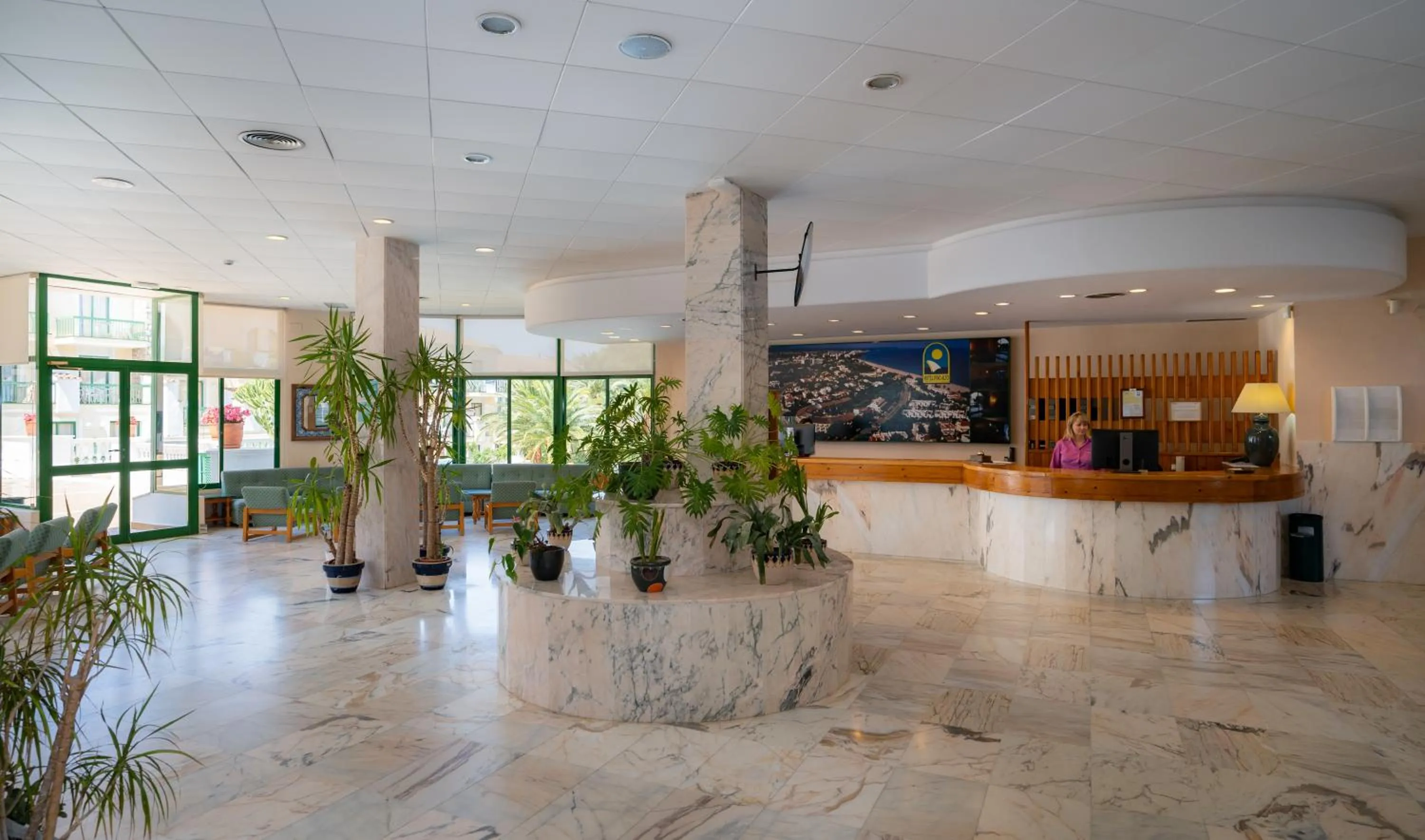 Lobby or reception in Hotel Pino Alto by ALEGRIA