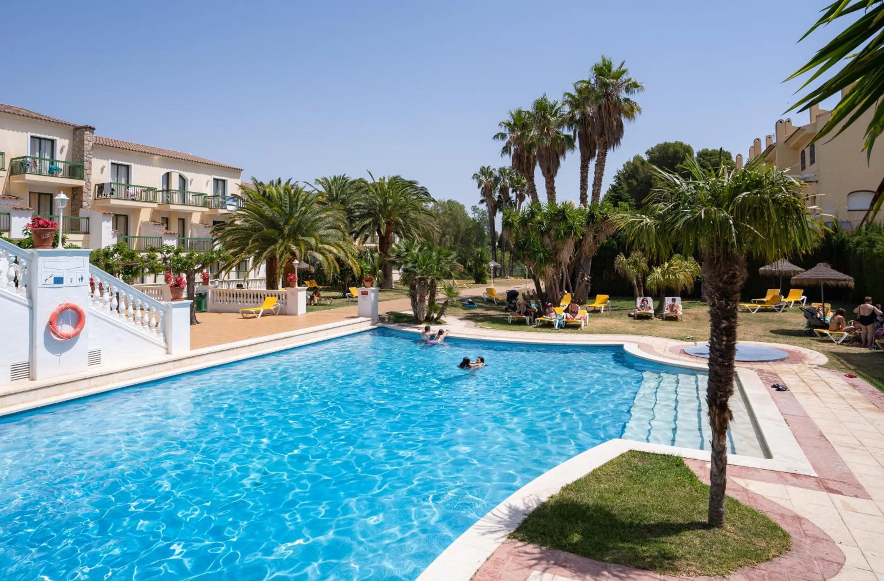 Swimming pool in Hotel Pino Alto by ALEGRIA