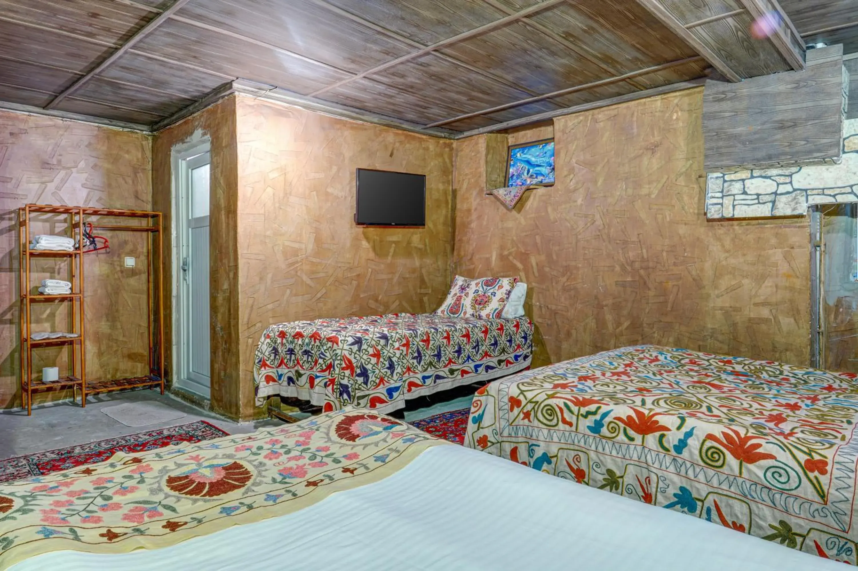 Economy Triple Room in Atax Cave House Economy Triple Room in Atax Cave House