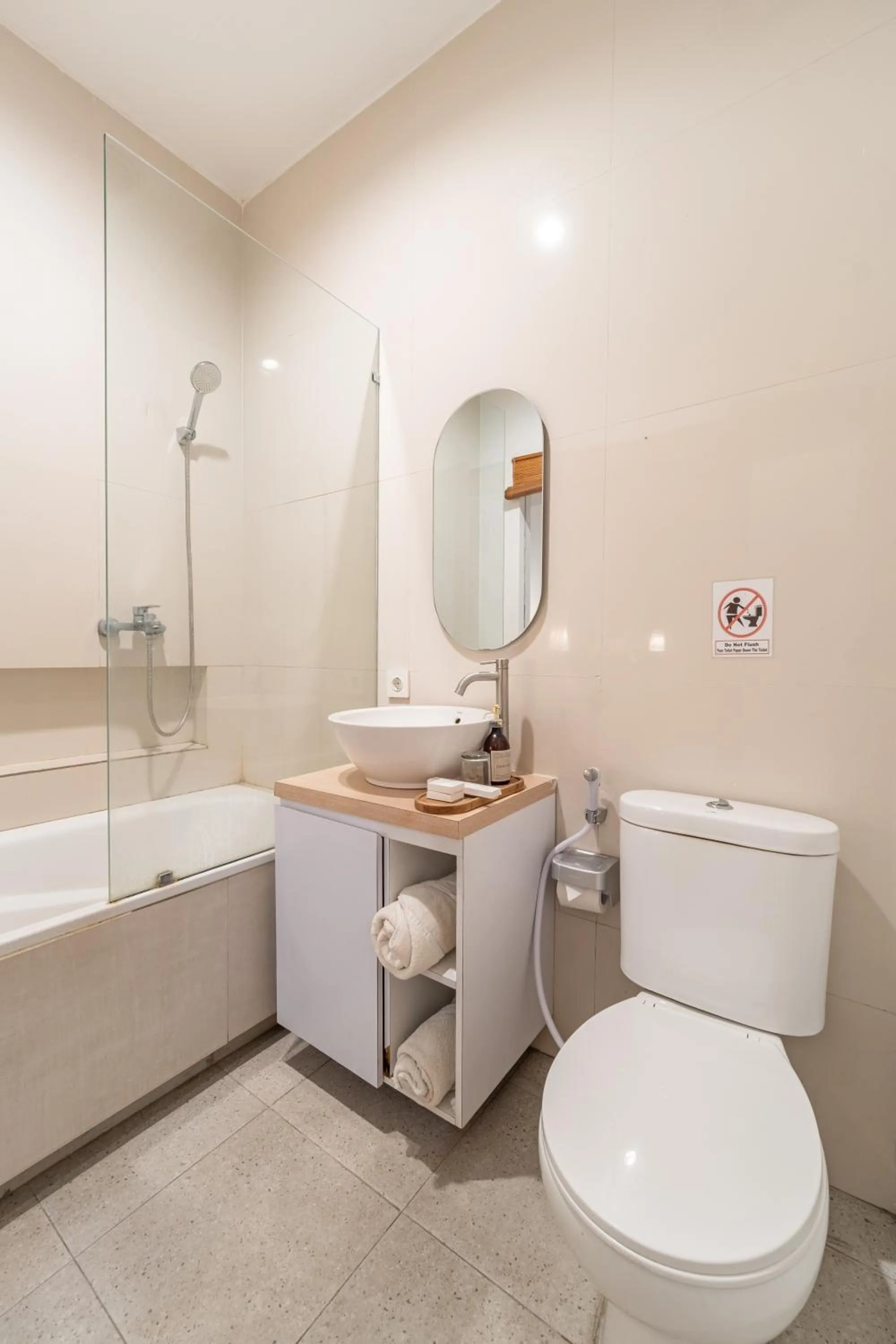 Bathroom in The Hita Apartement