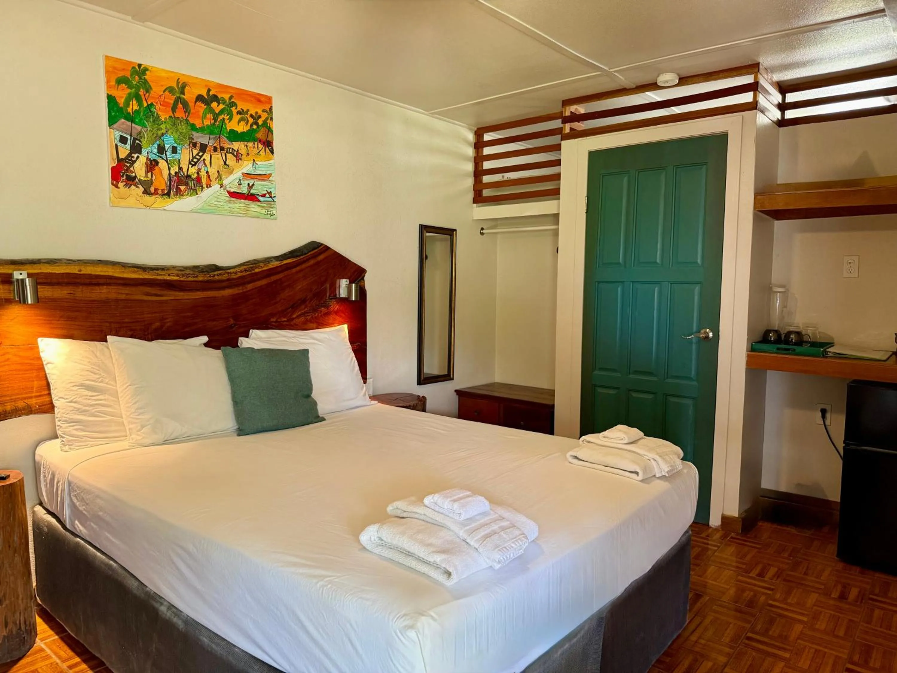 Bedroom, Bed in The Bounty