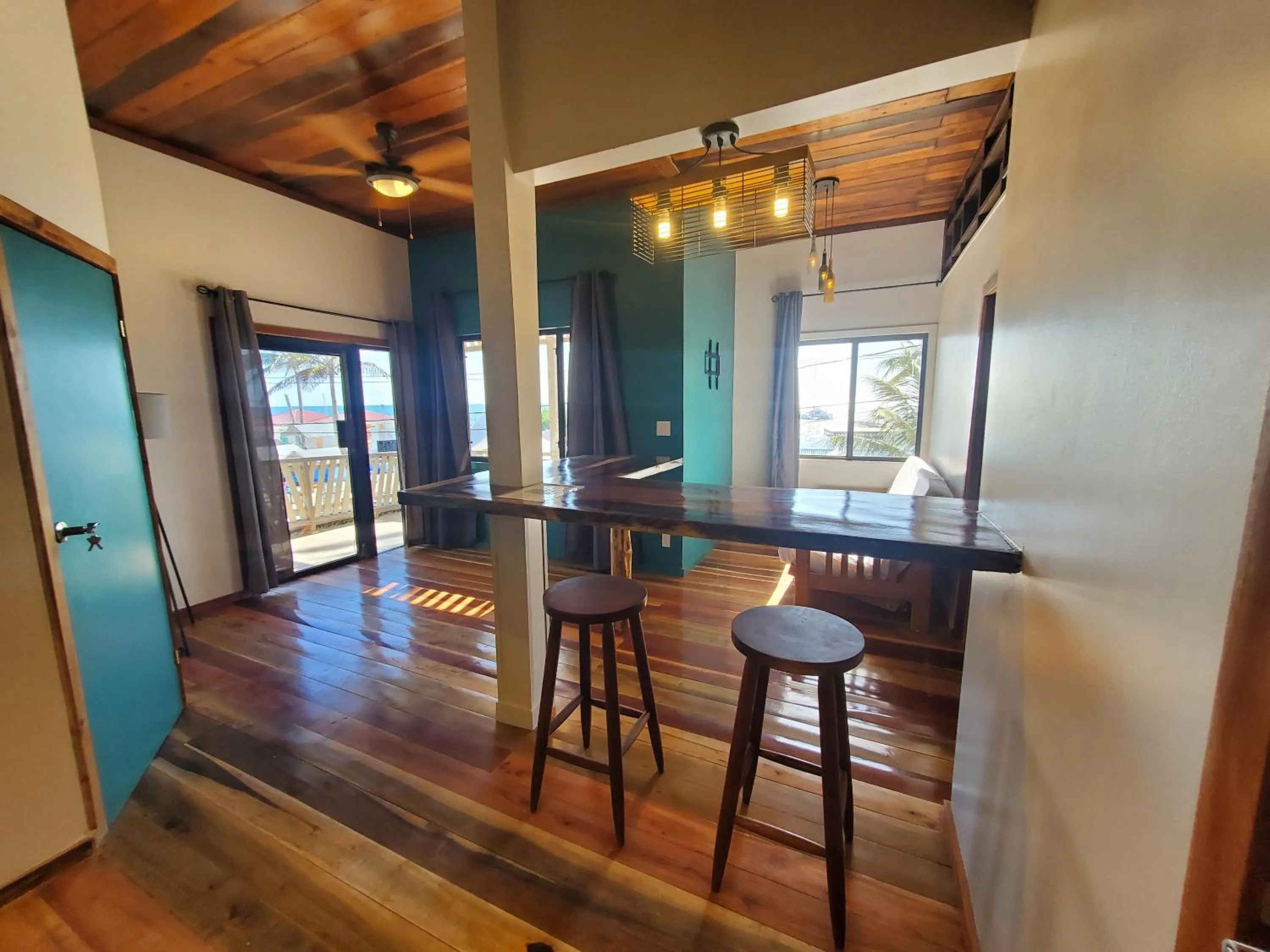 Living room in The Bounty