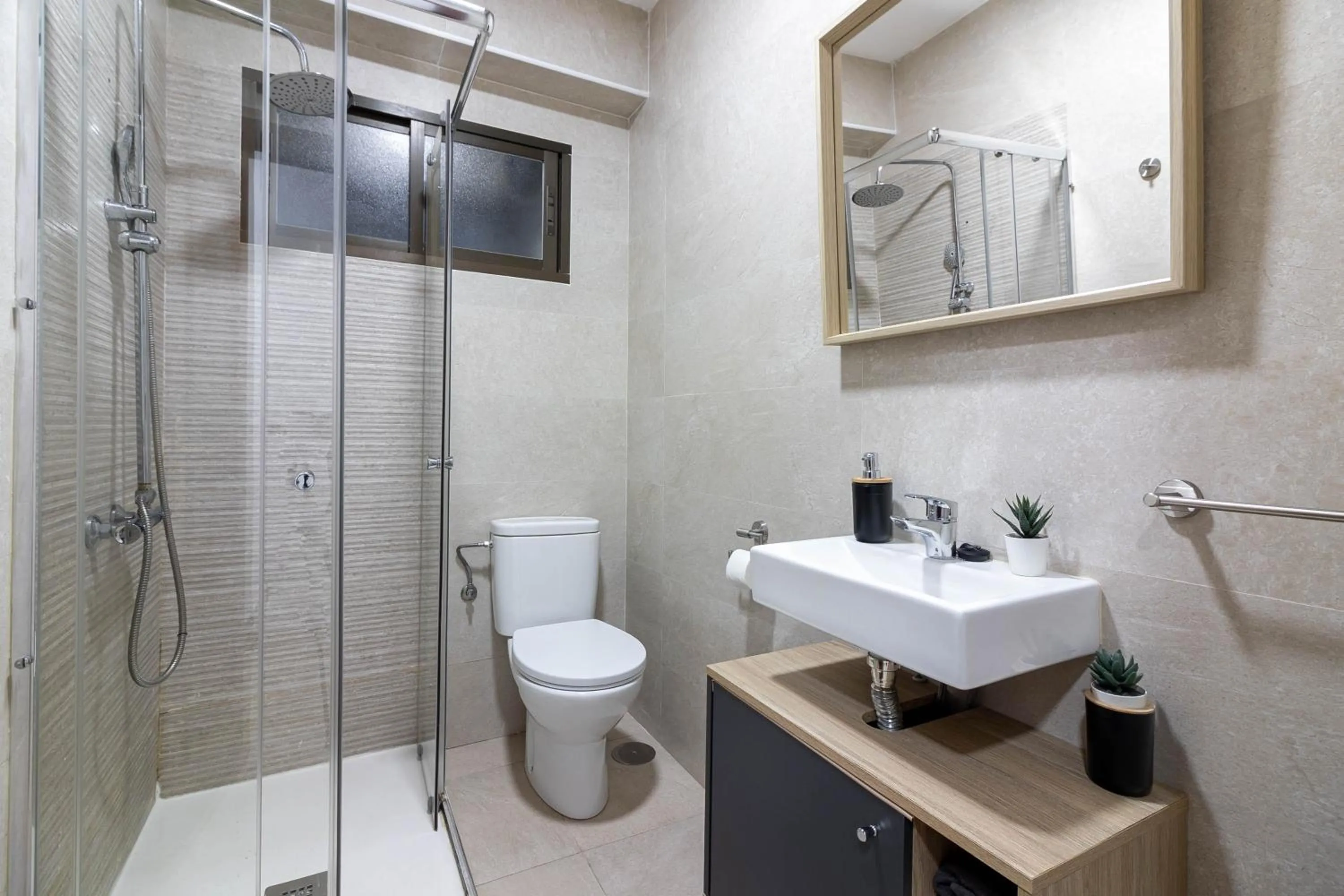 Bathroom in Reding 5 FreshApartments