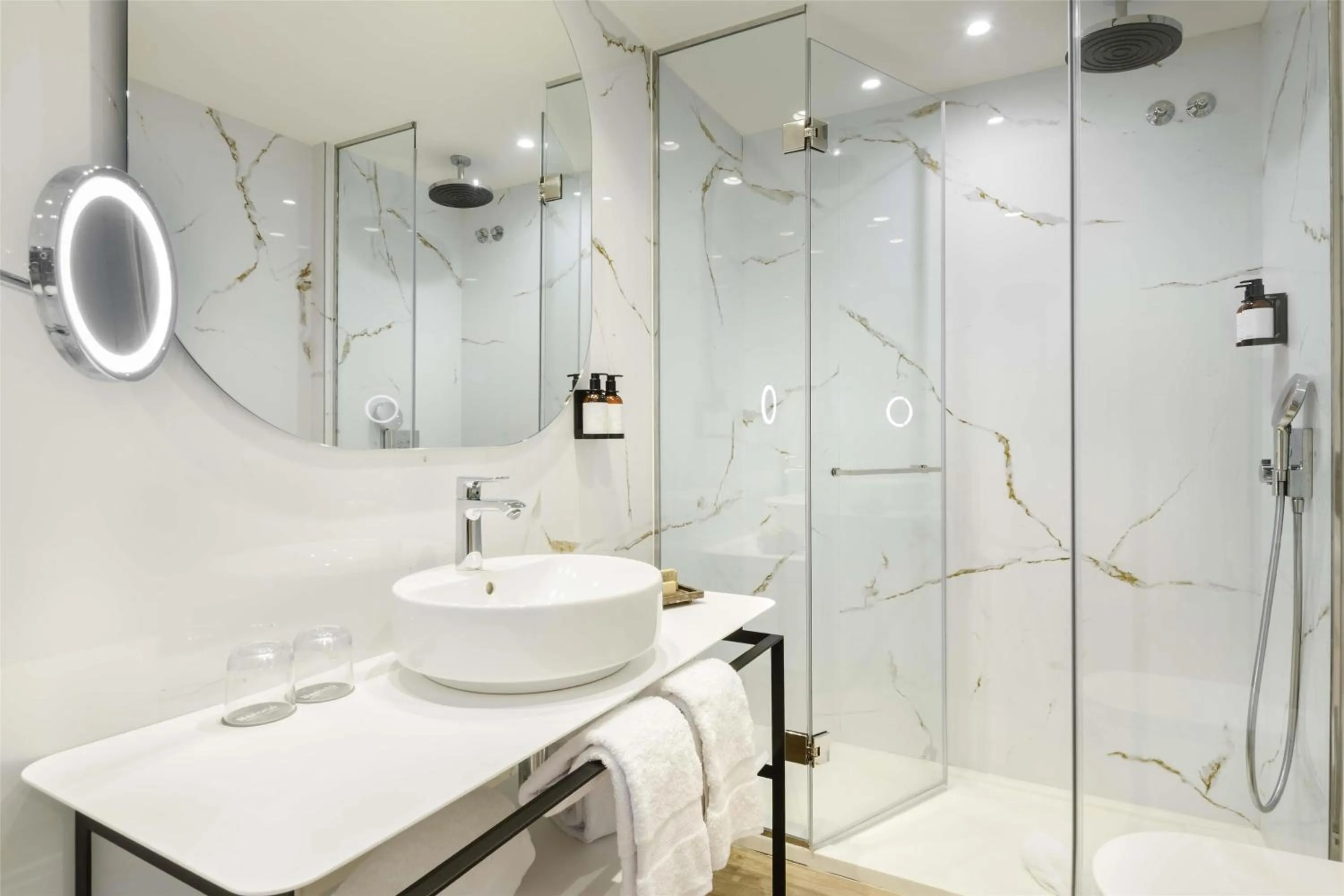 Bathroom in Barceló Illetas Albatros - Adults Only