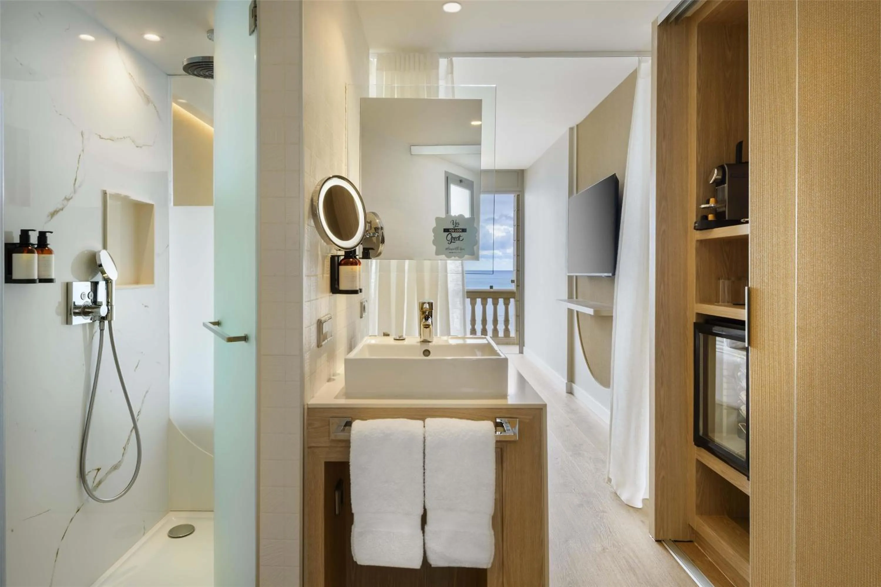 Bathroom in Barceló Illetas Albatros - Adults Only