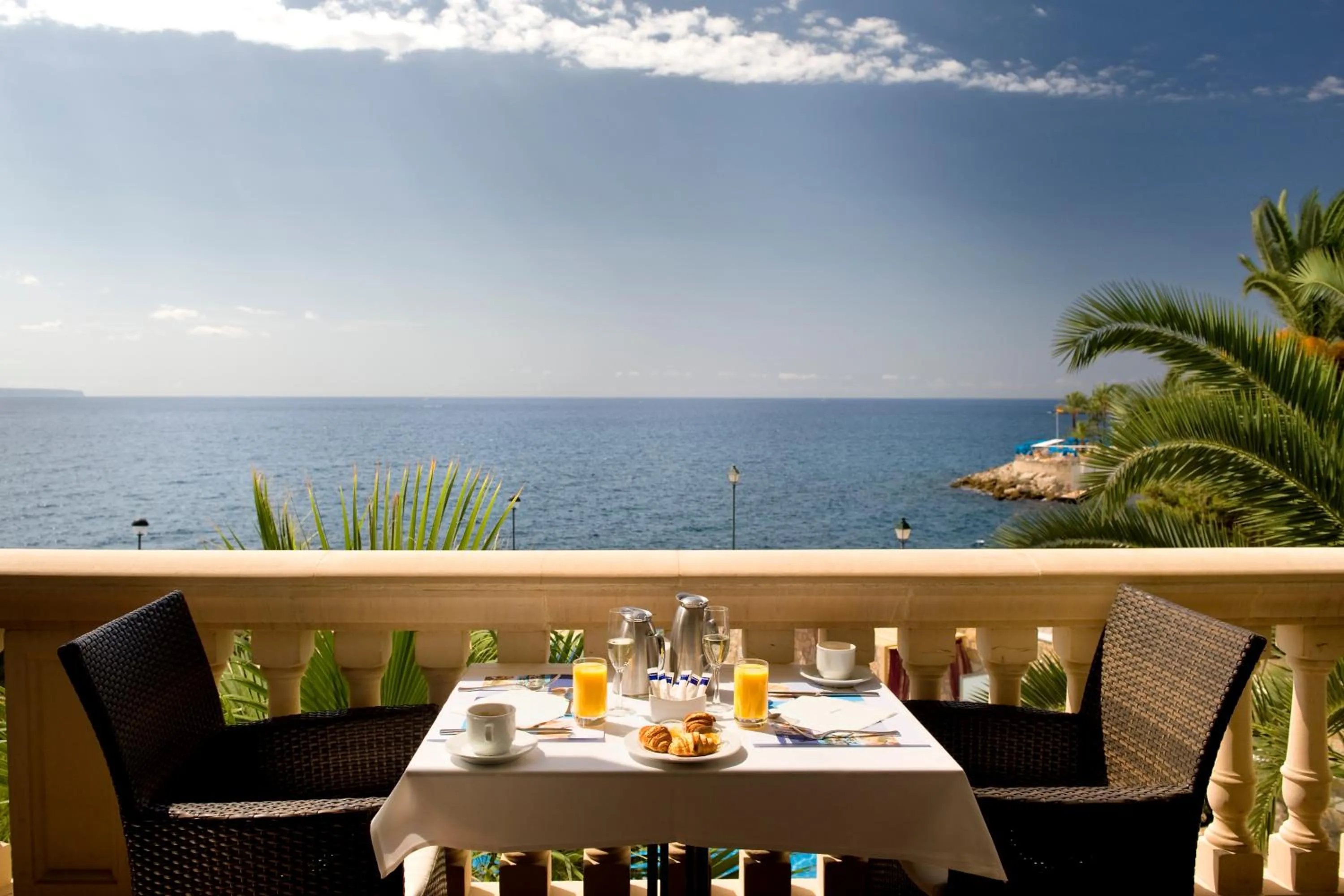 Breakfast in Barceló Illetas Albatros - Adults Only