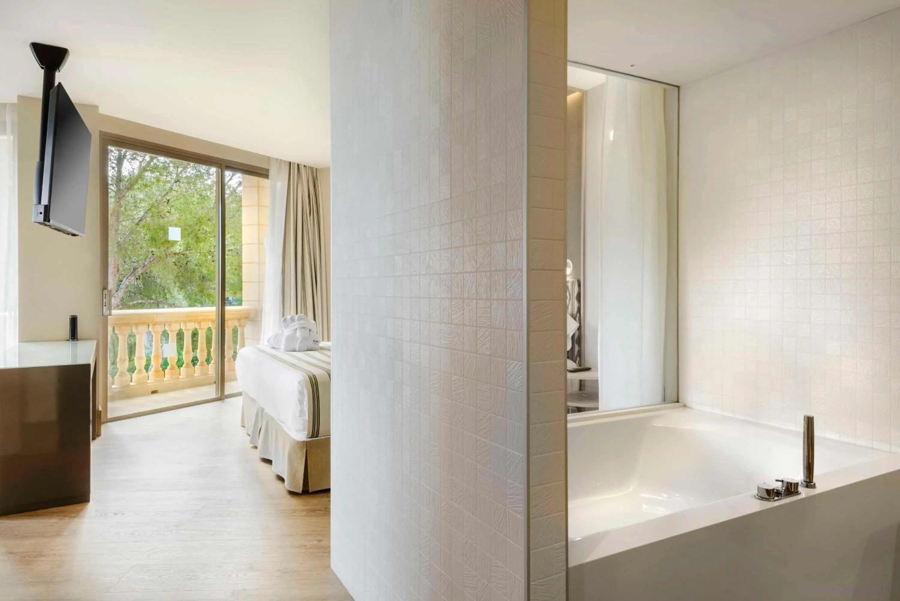 Bathroom in Barceló Illetas Albatros - Adults Only