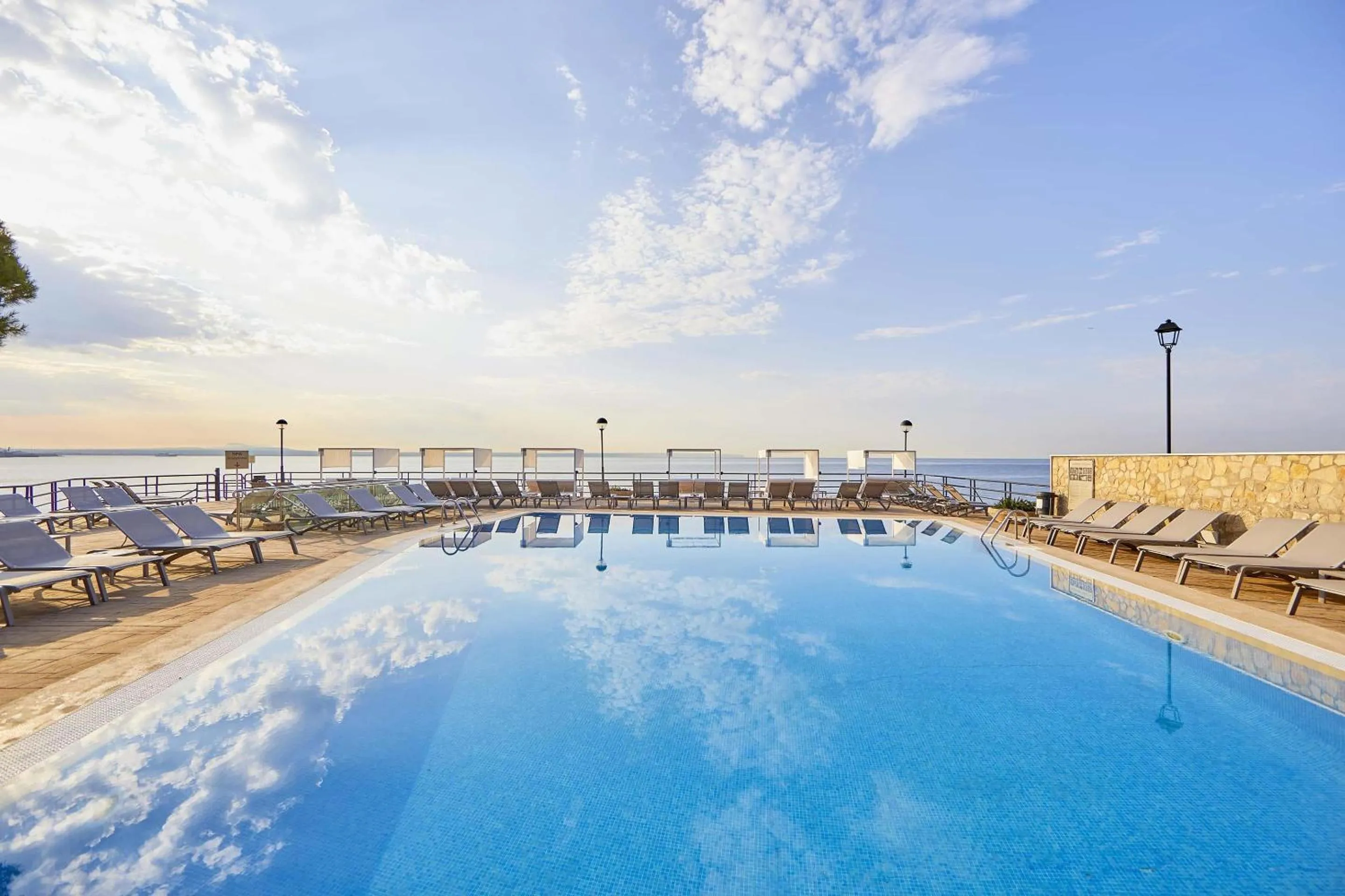 Pool view in Barceló Illetas Albatros - Adults Only