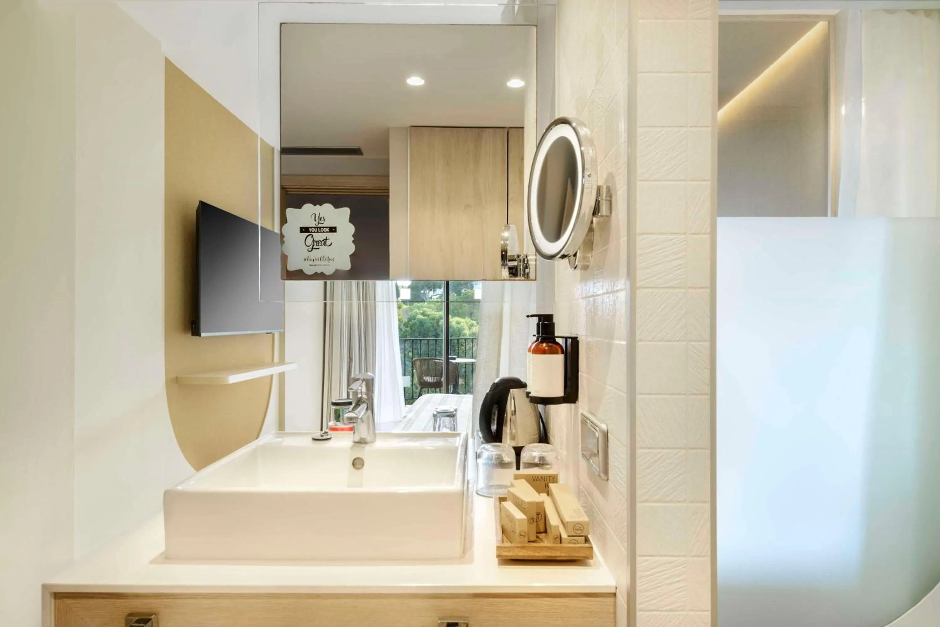 Bathroom in Barceló Illetas Albatros - Adults Only