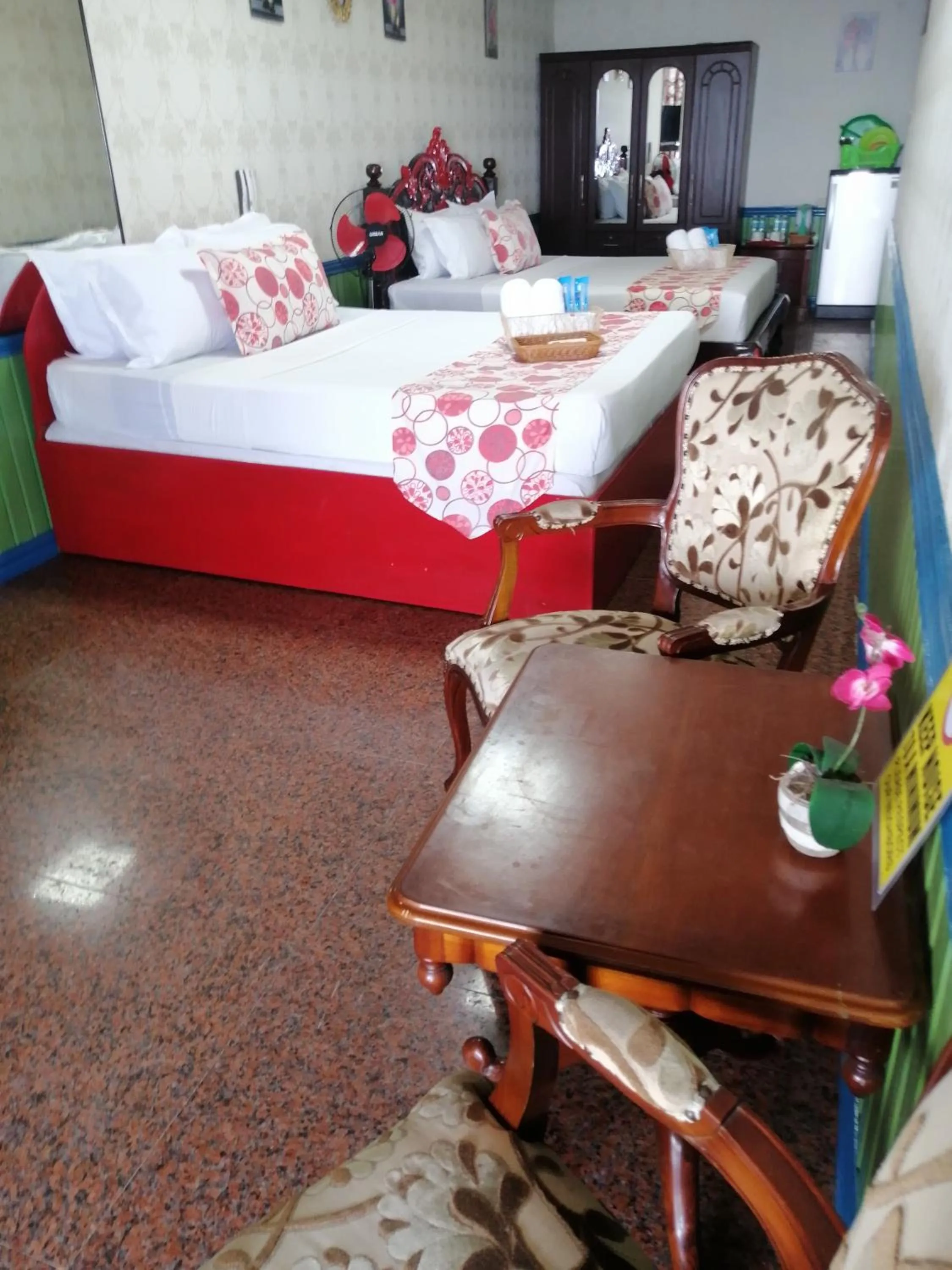 Bed in Sang Yoo Mountain View Tagaytay Staycation - Over Looking Of Taal Volcano