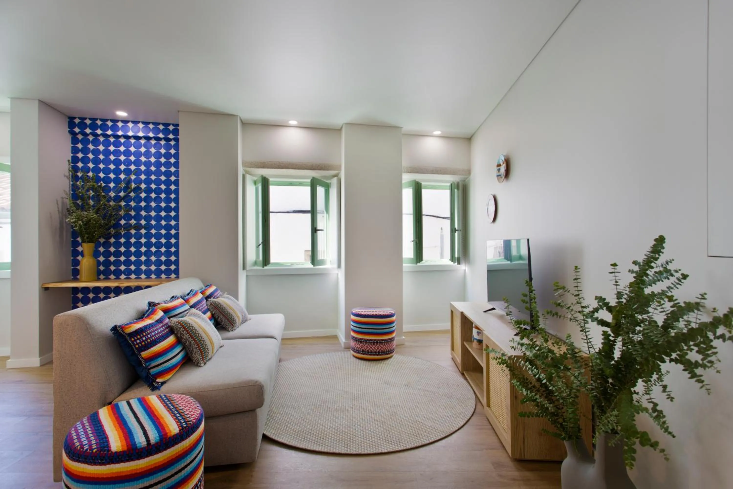 Boutique Rentals- SEA Breeze Apt