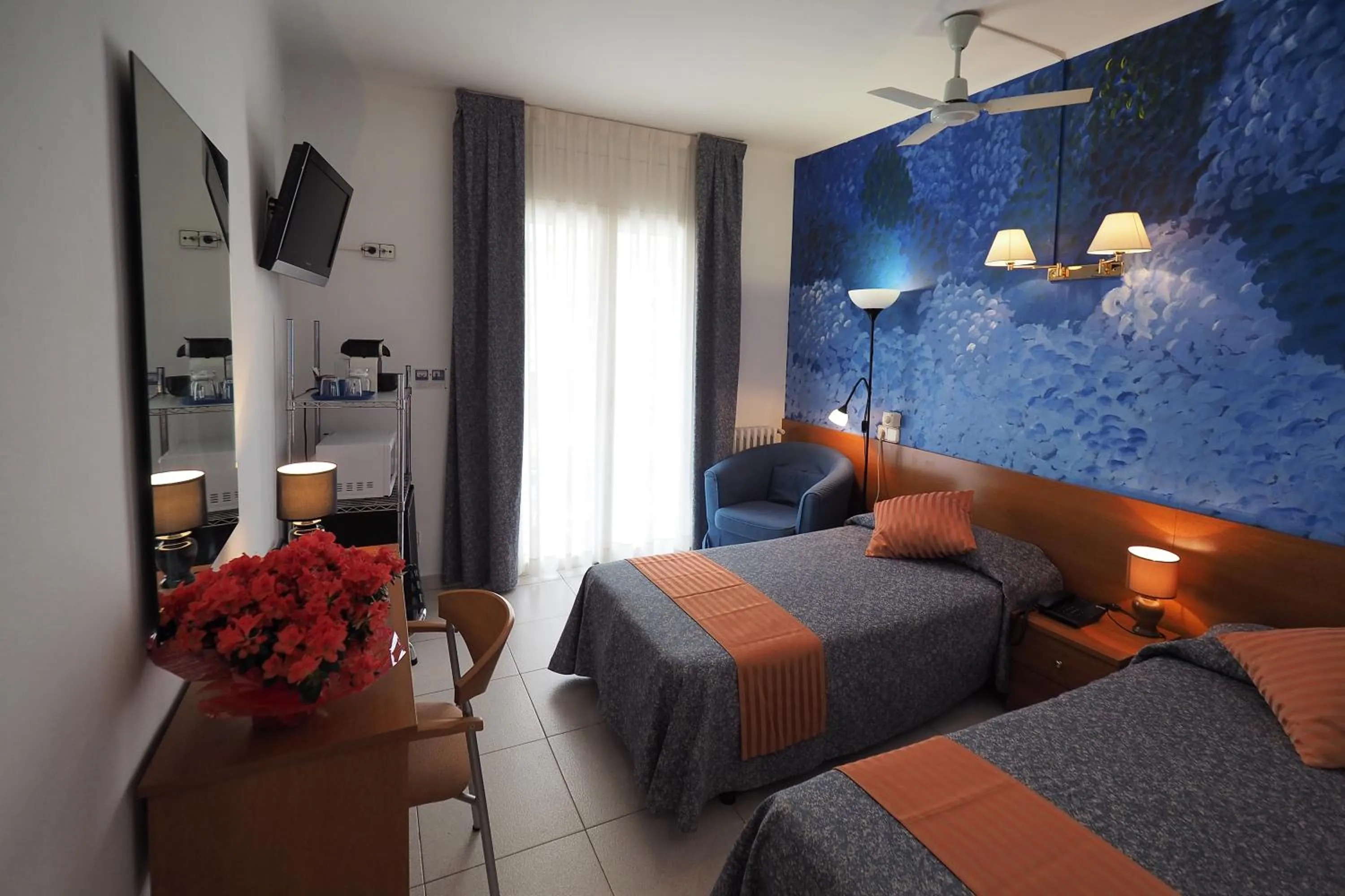 Photo of the whole room, Bed in Hotel Montserrat