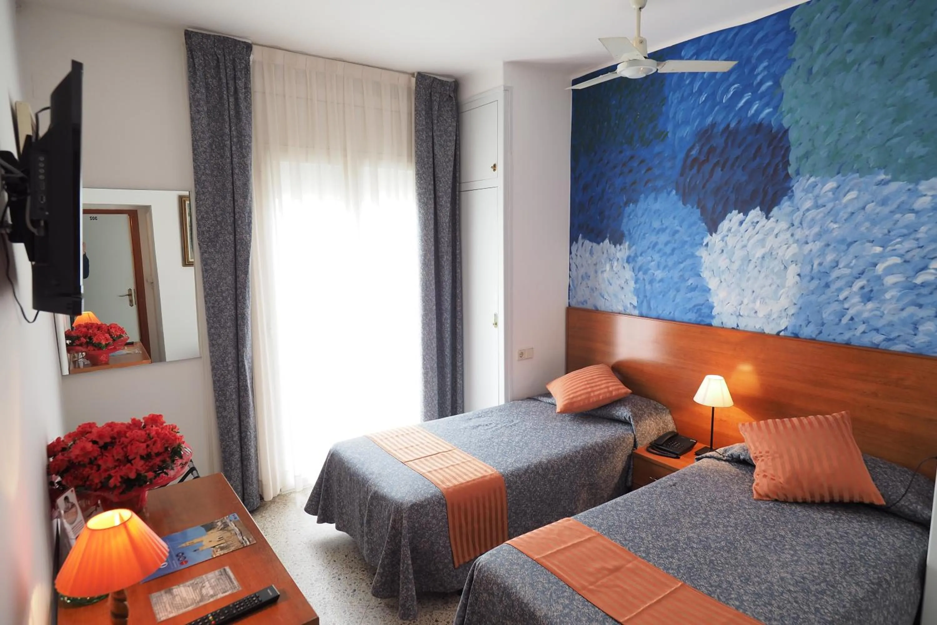 Photo of the whole room, Bed in Hotel Montserrat