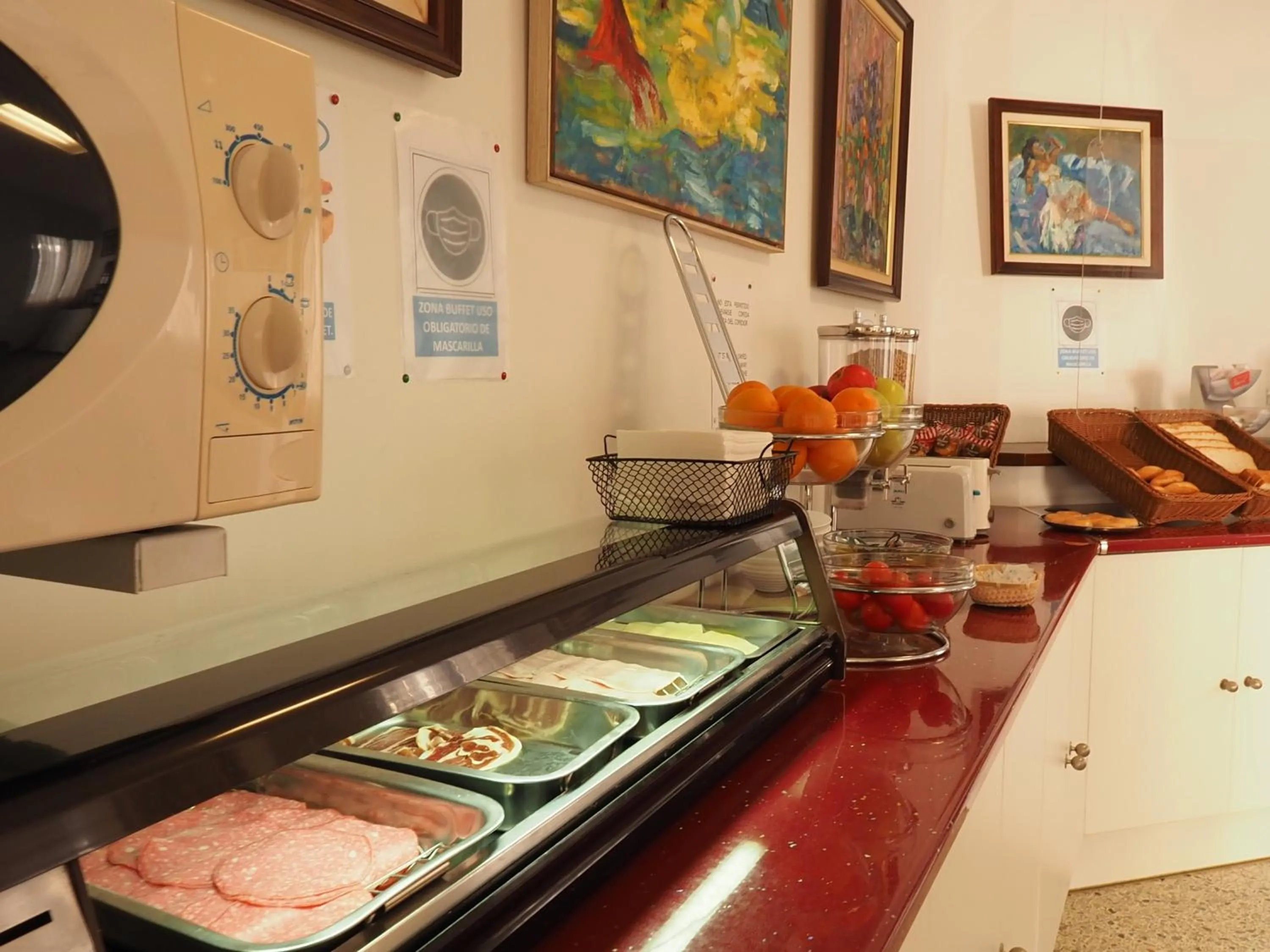 Continental breakfast in Hotel Montserrat
